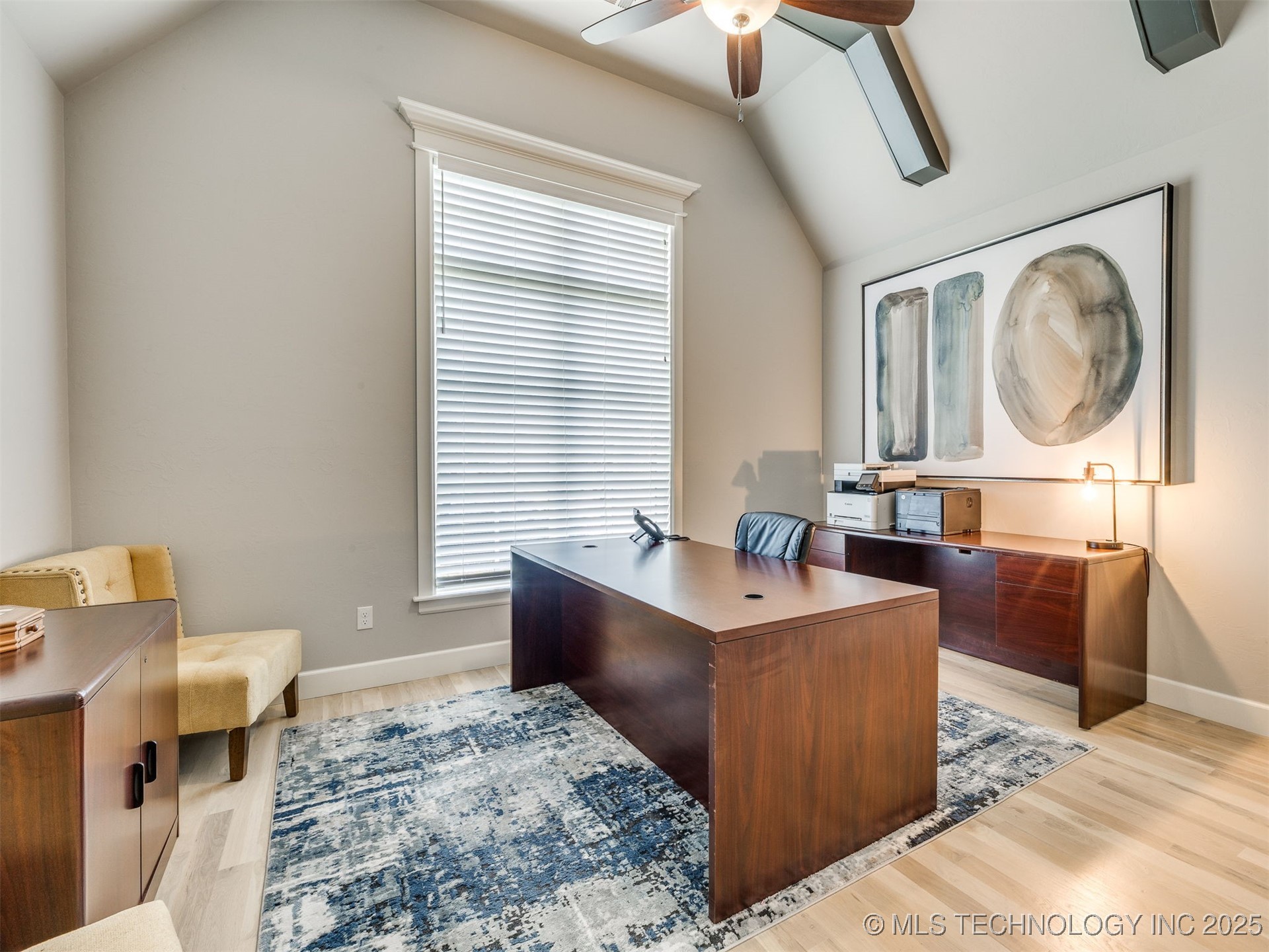 908 W 86th Place S Property Photo 4