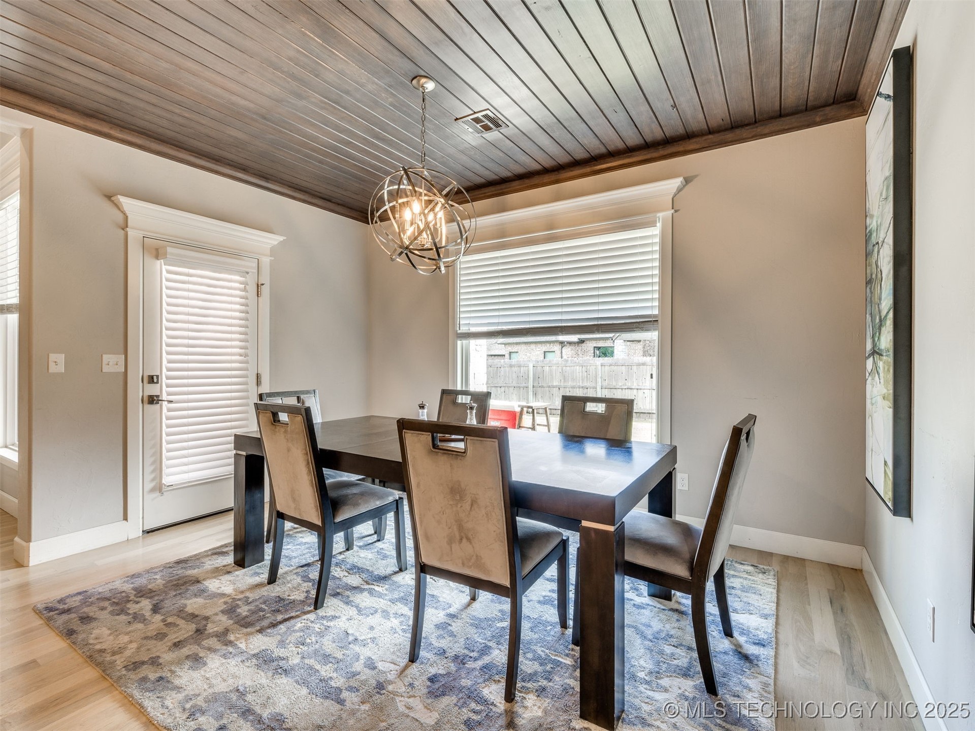 908 W 86th Place S Property Photo 9