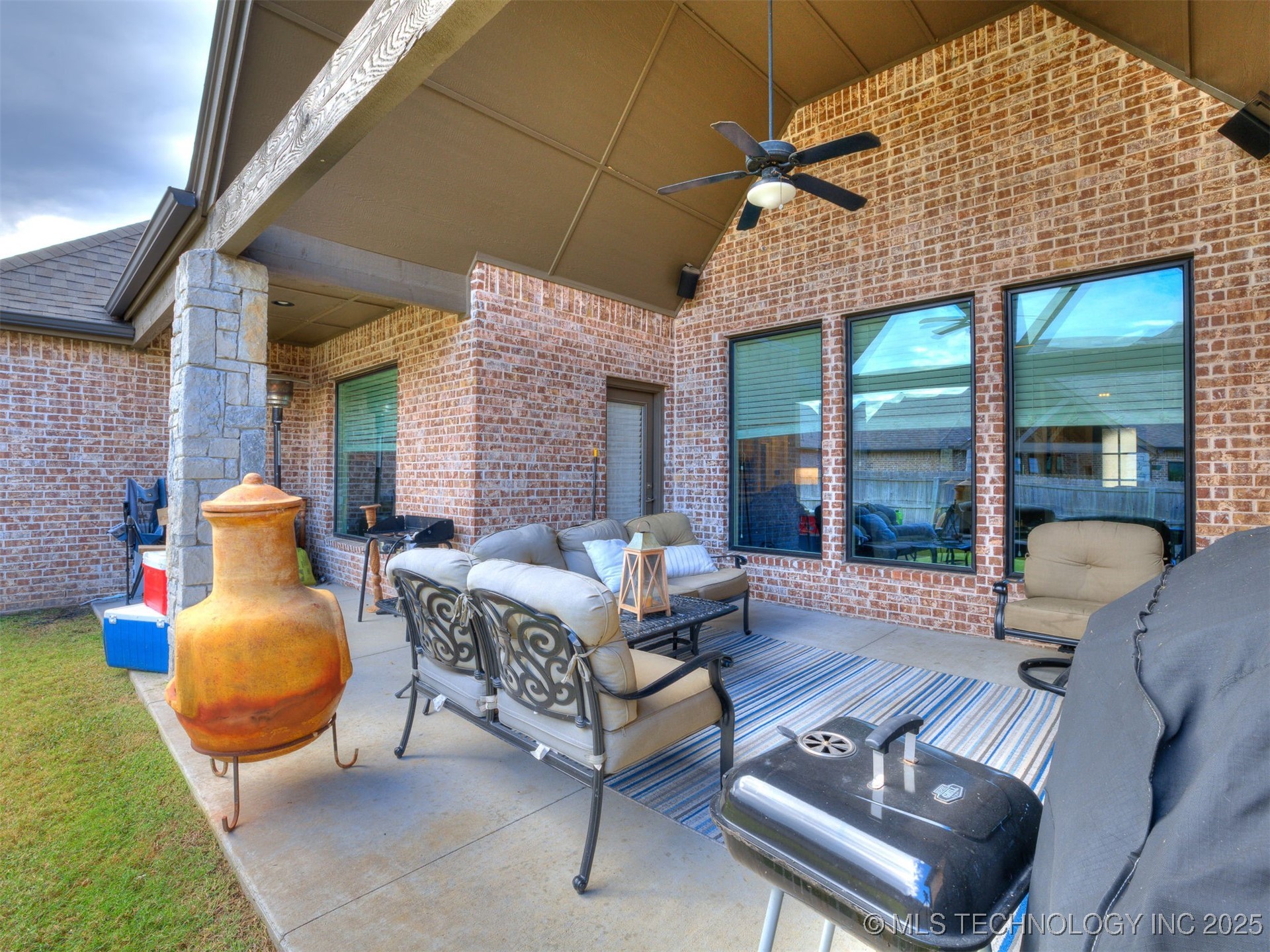 908 W 86th Place S Property Photo 21