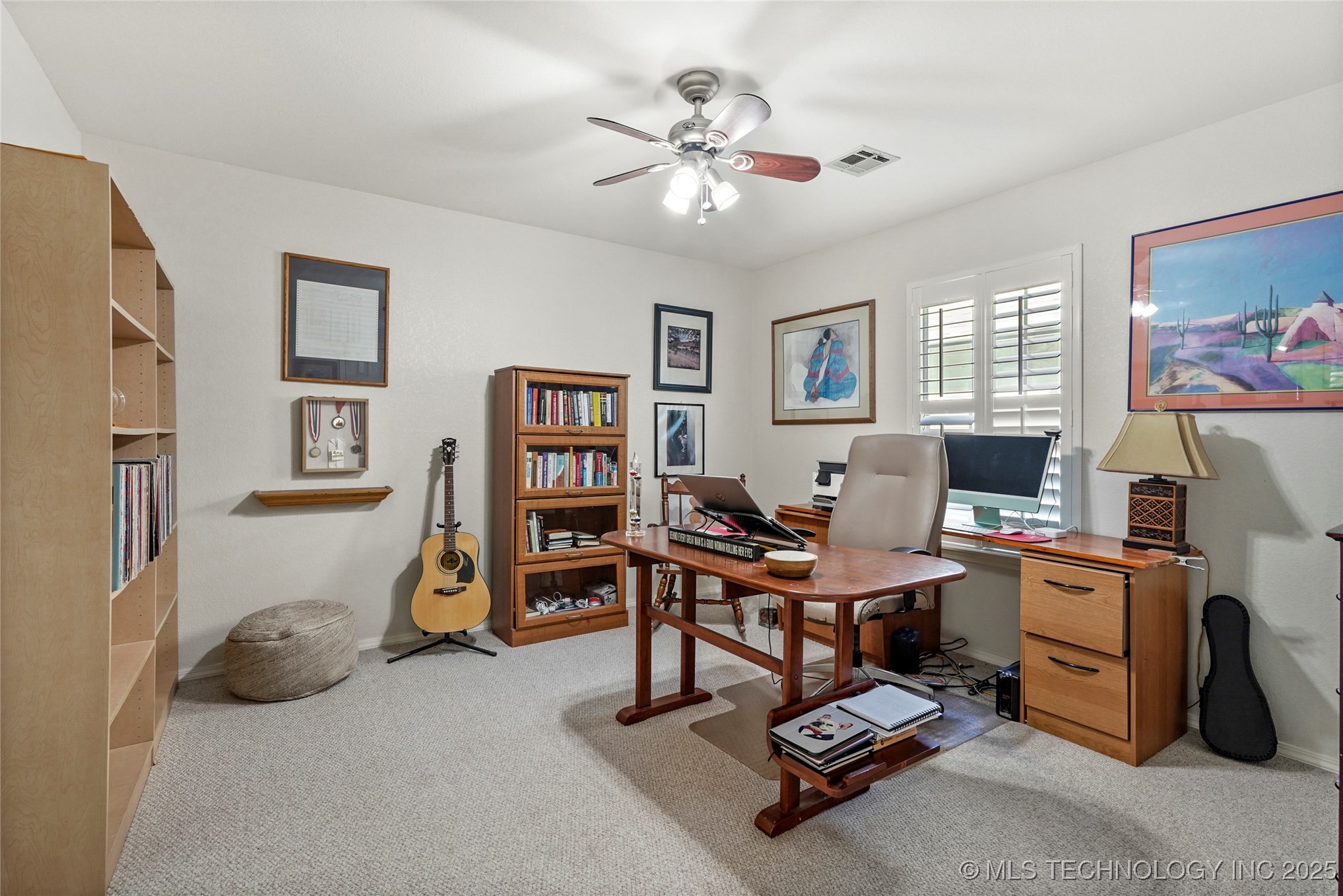 3033 W Oakland Street Property Photo 23