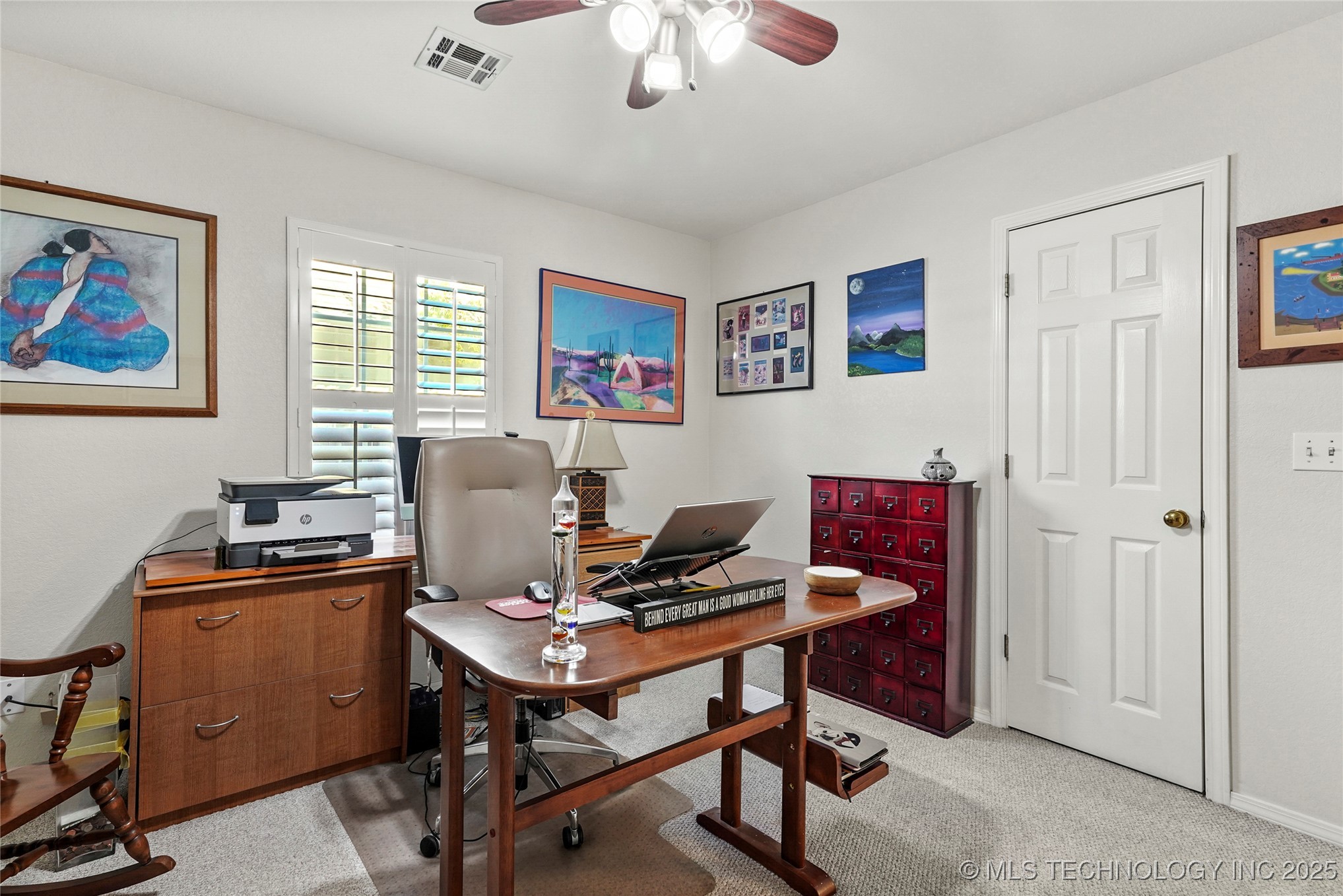 3033 W Oakland Street Property Photo 24