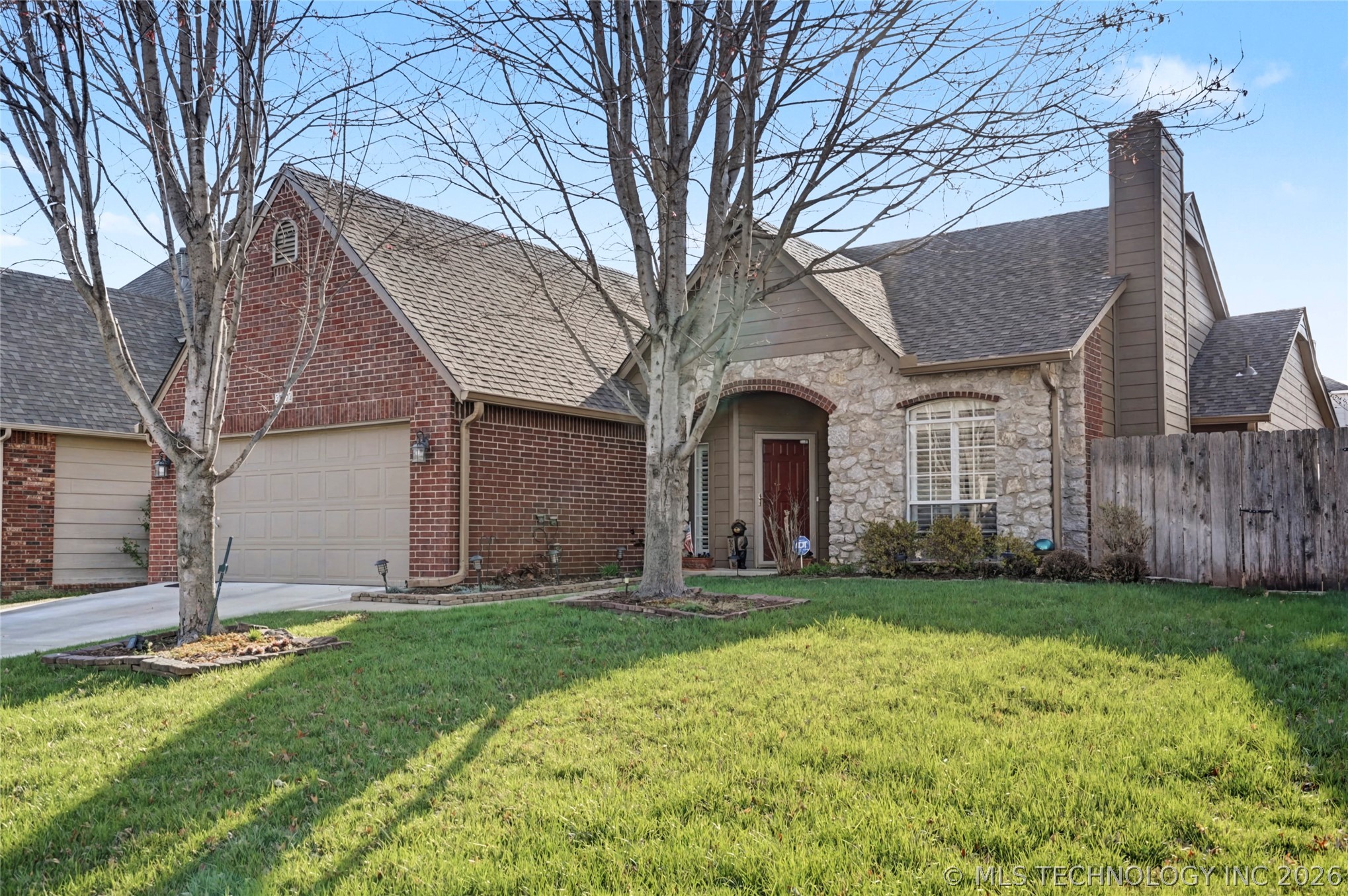 3033 W Oakland Street Property Photo 34