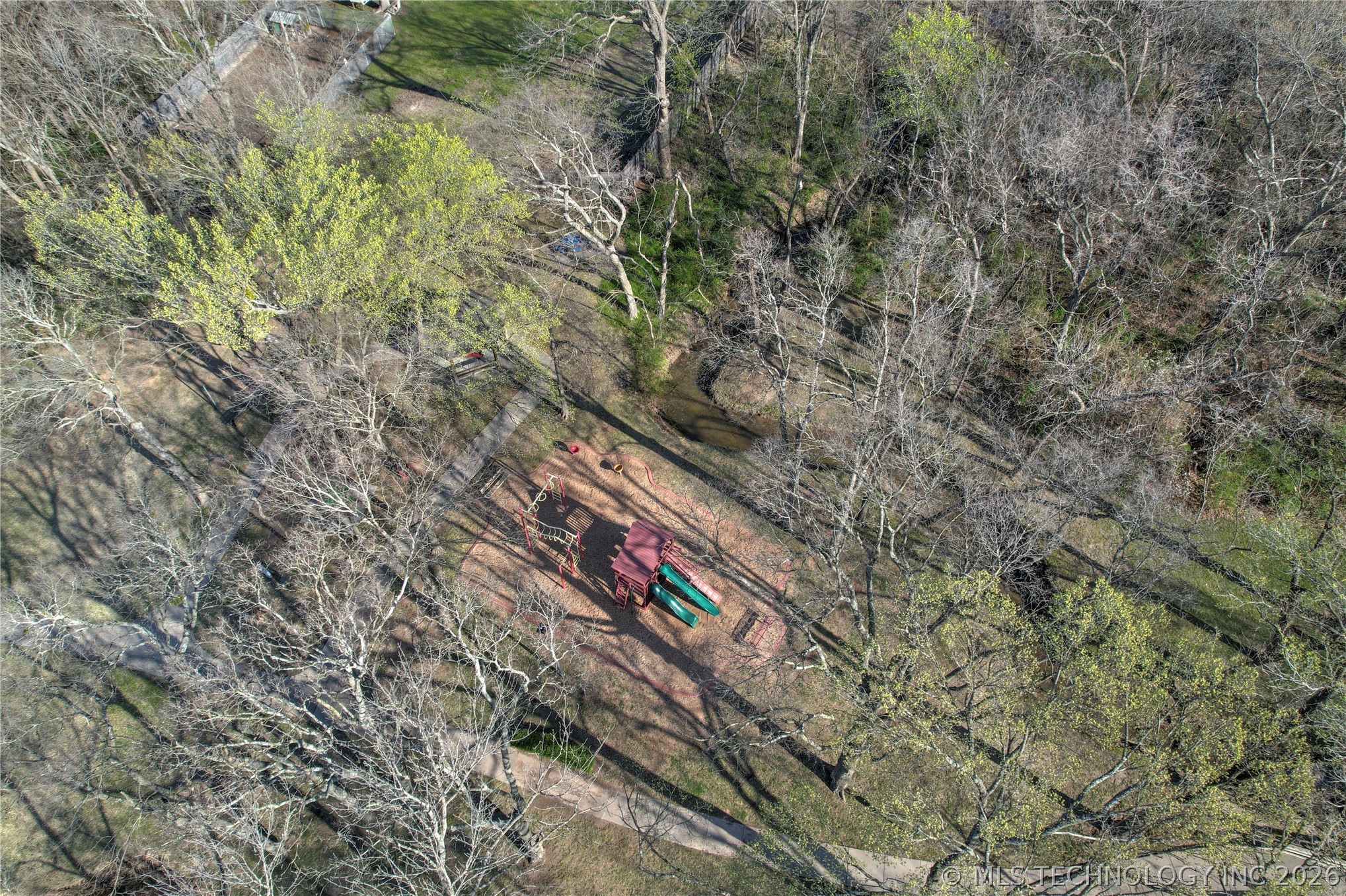 3033 W Oakland Street Property Photo 45