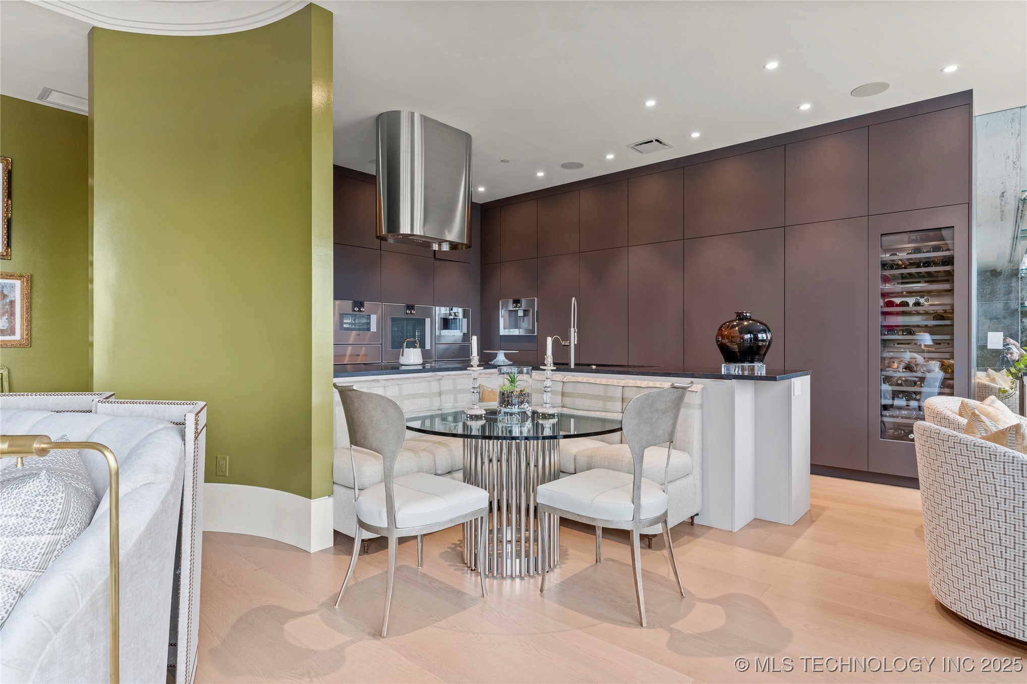 405 N Main Street 5b Property Photo 11