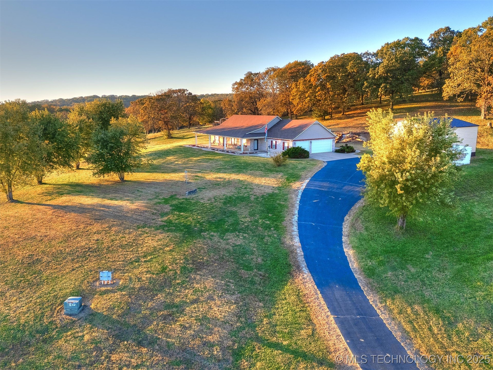 14800 S 4220 Road Property Photo 2