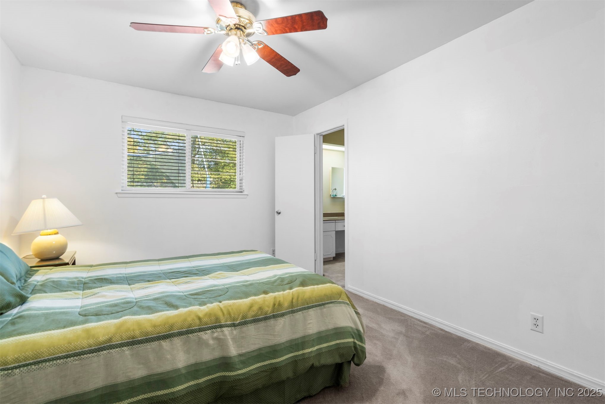 6985 E 72nd Street S Property Photo 15