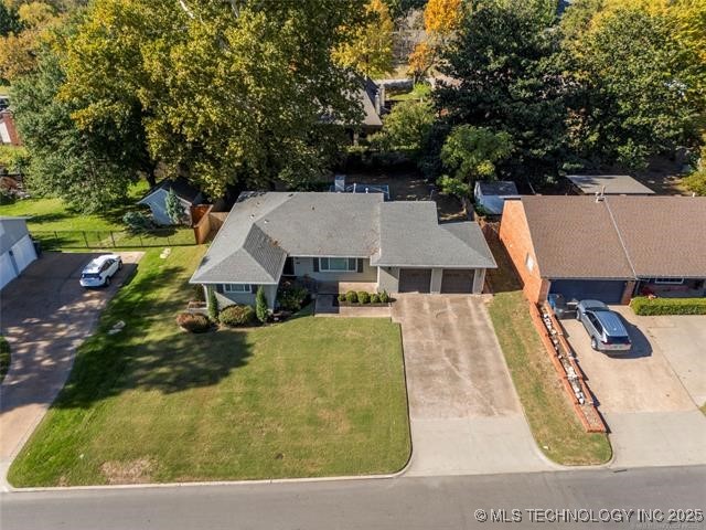 3920 S Utica Avenue Property Photo 2