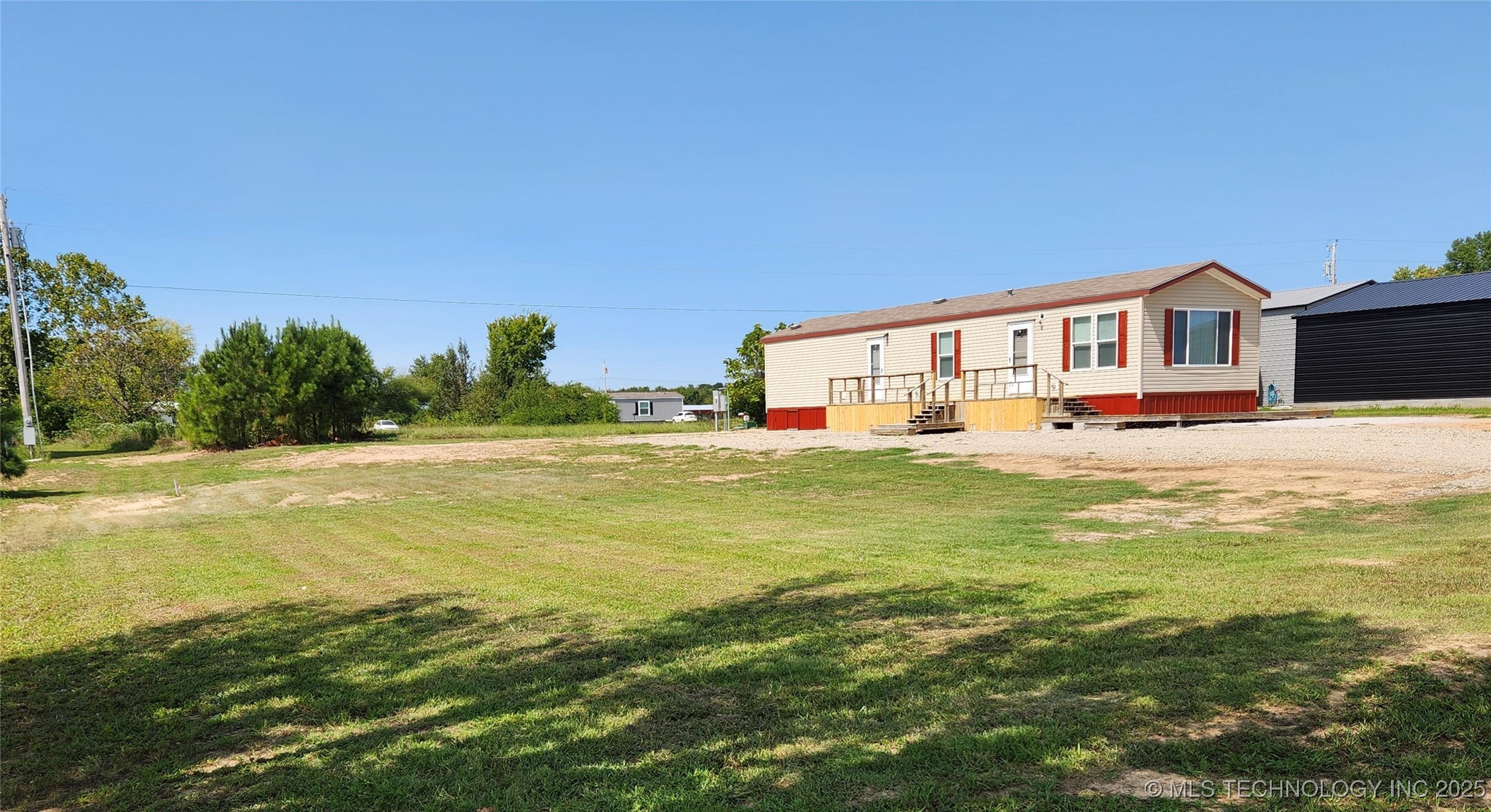 114554 S 4203 Road Property Photo 4