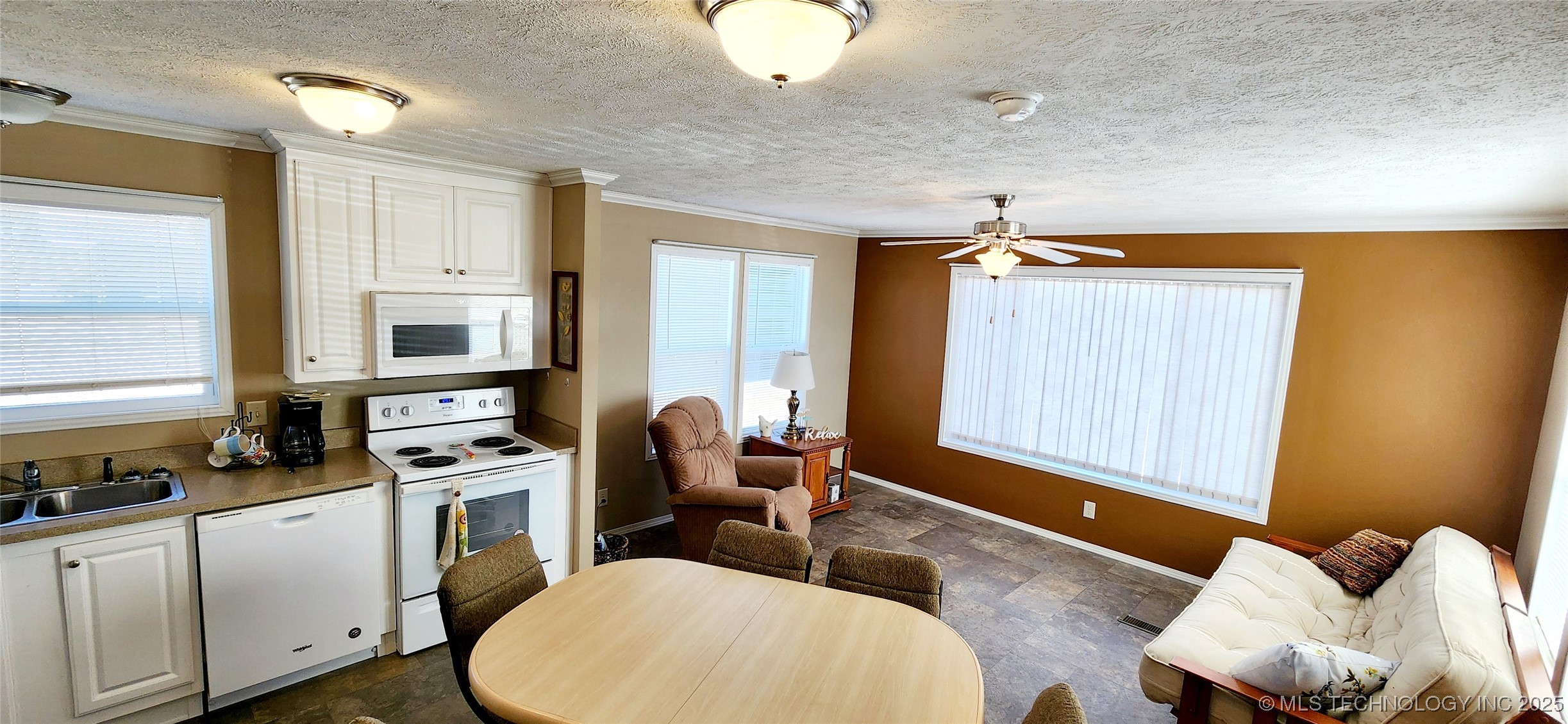 114554 S 4203 Road Property Photo 12