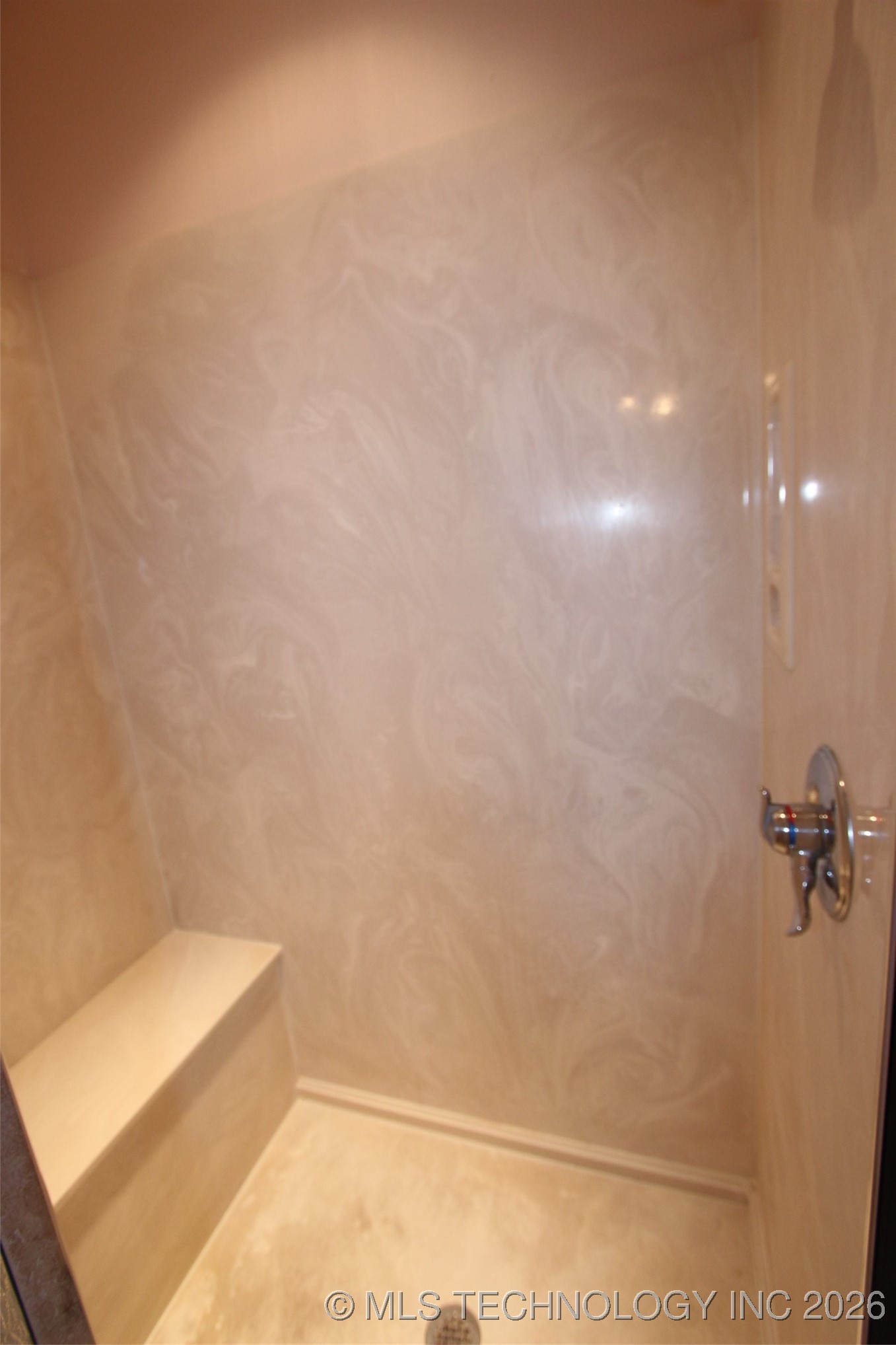 6932 S 73rd East Avenue Property Photo 14