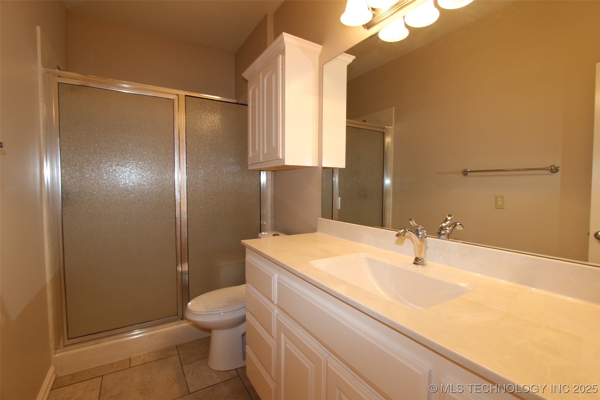 6932 S 73rd East Avenue Property Photo 19