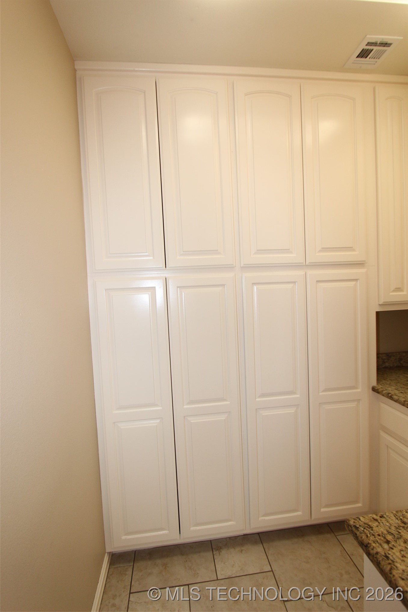 6932 S 73rd East Avenue Property Photo 22