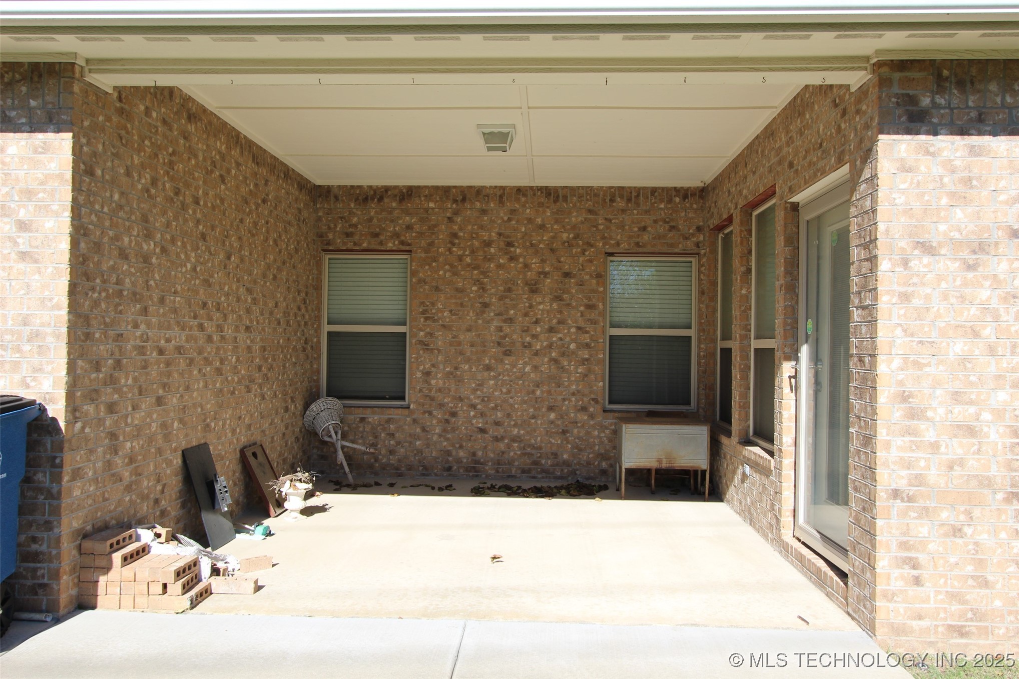 6932 S 73rd East Avenue Property Photo 30