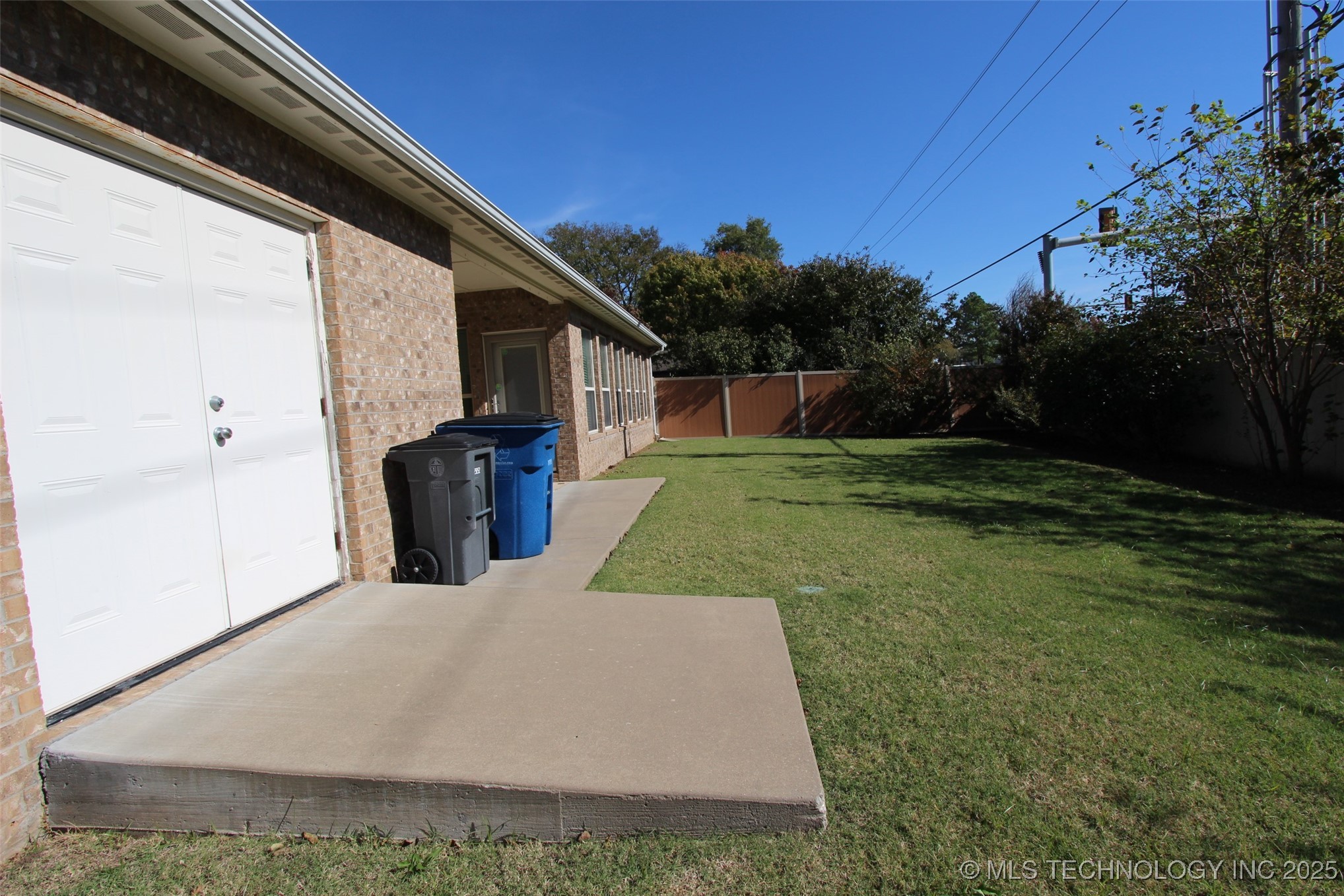 6932 S 73rd East Avenue Property Photo 31