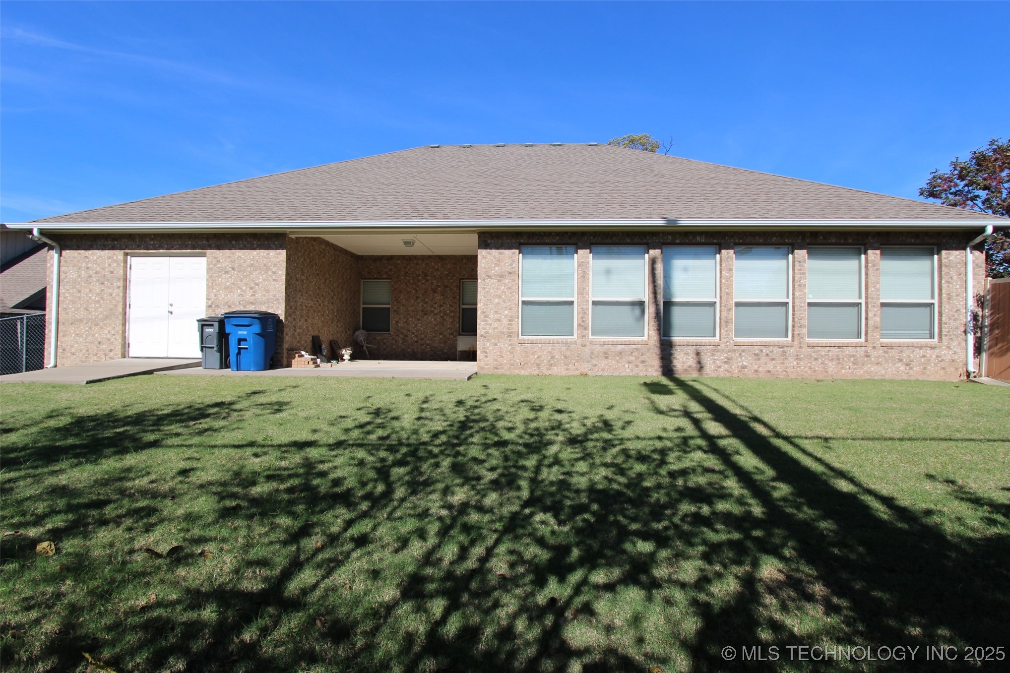 6932 S 73rd East Avenue Property Photo 32
