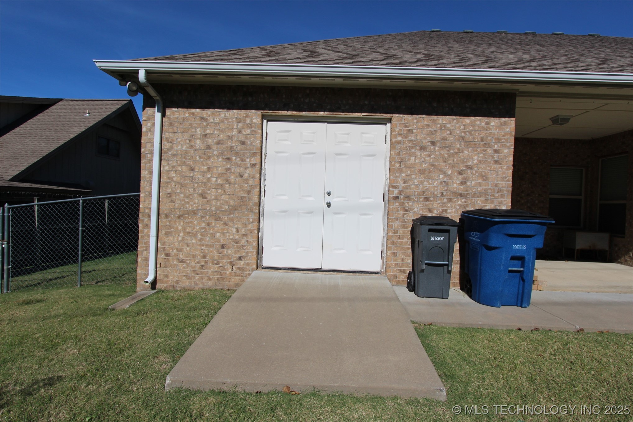 6932 S 73rd East Avenue Property Photo 33