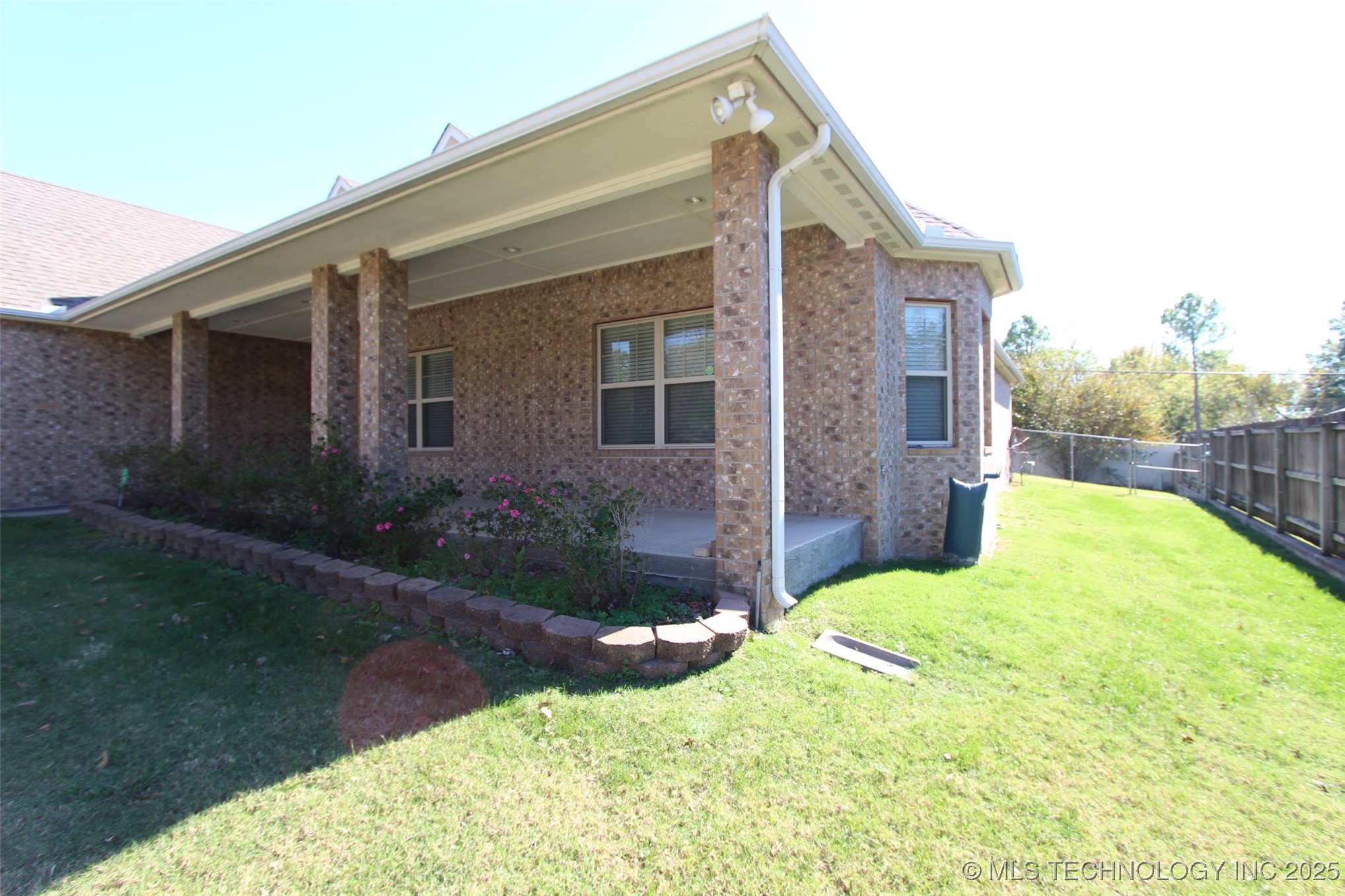 6932 S 73rd East Avenue Property Photo 35