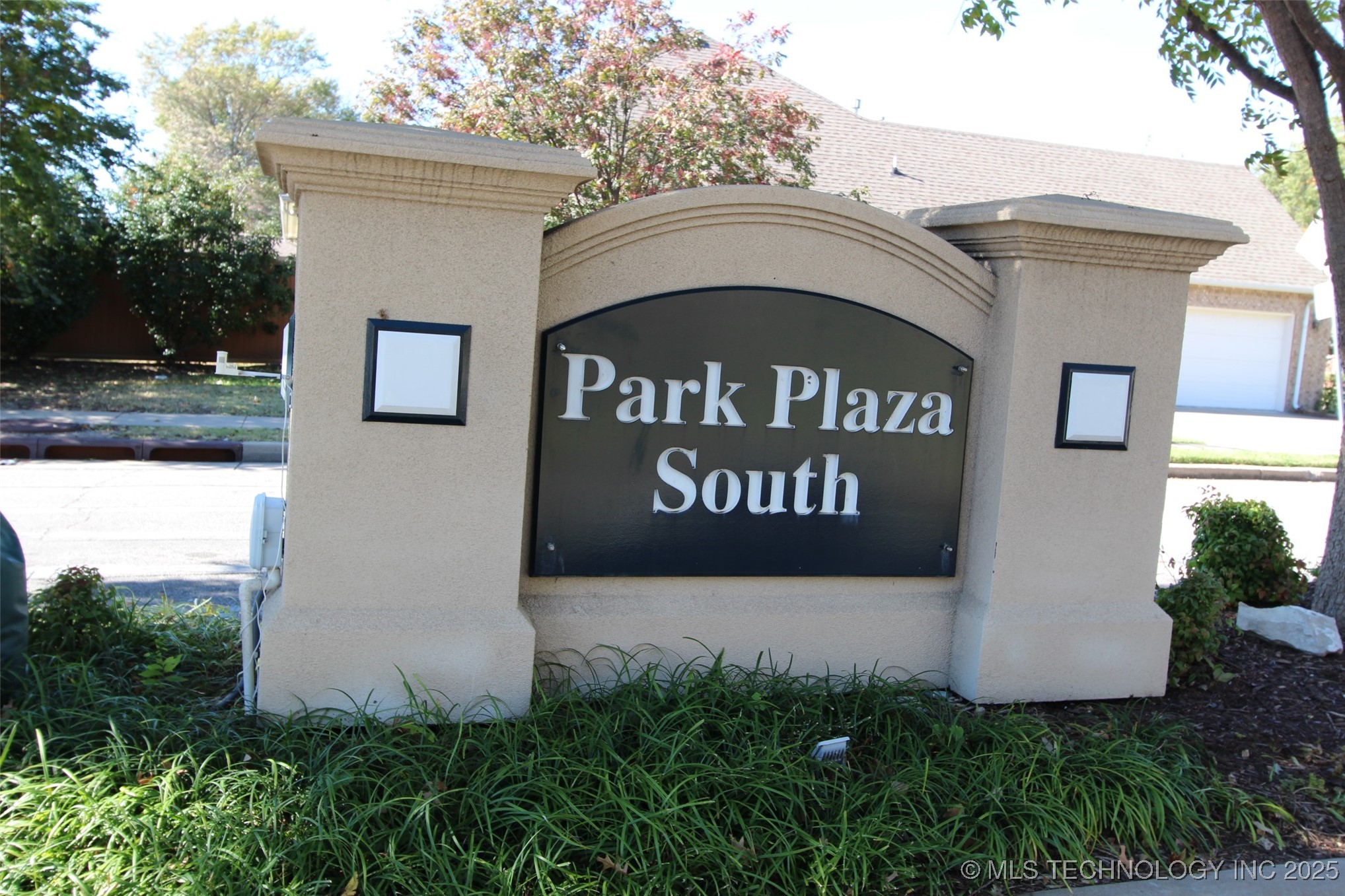 6932 S 73rd East Avenue Property Photo 38