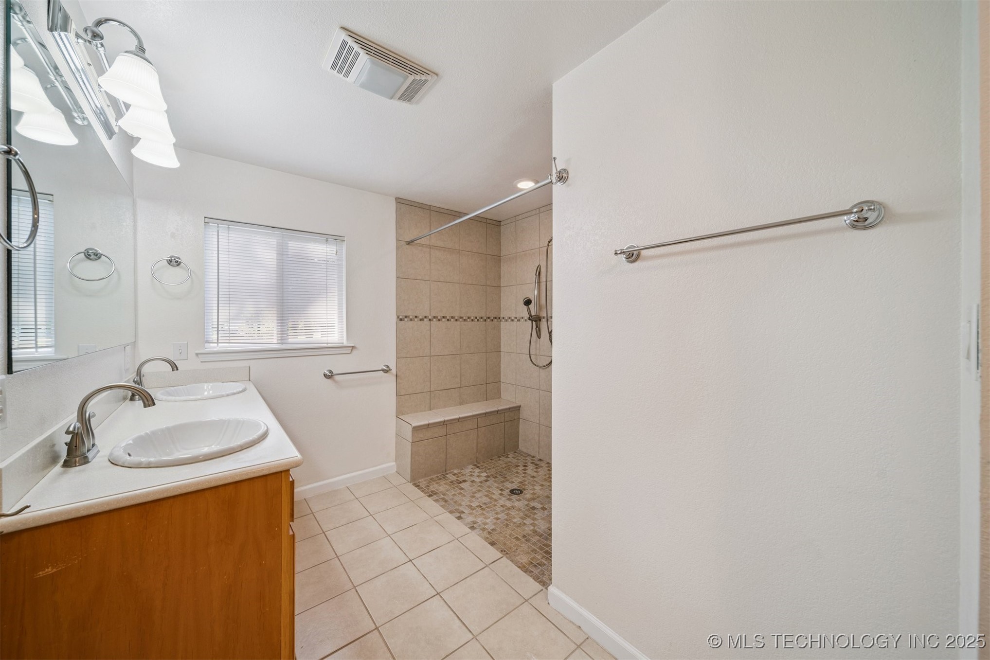 21780 E 66th Circle S Property Photo 25