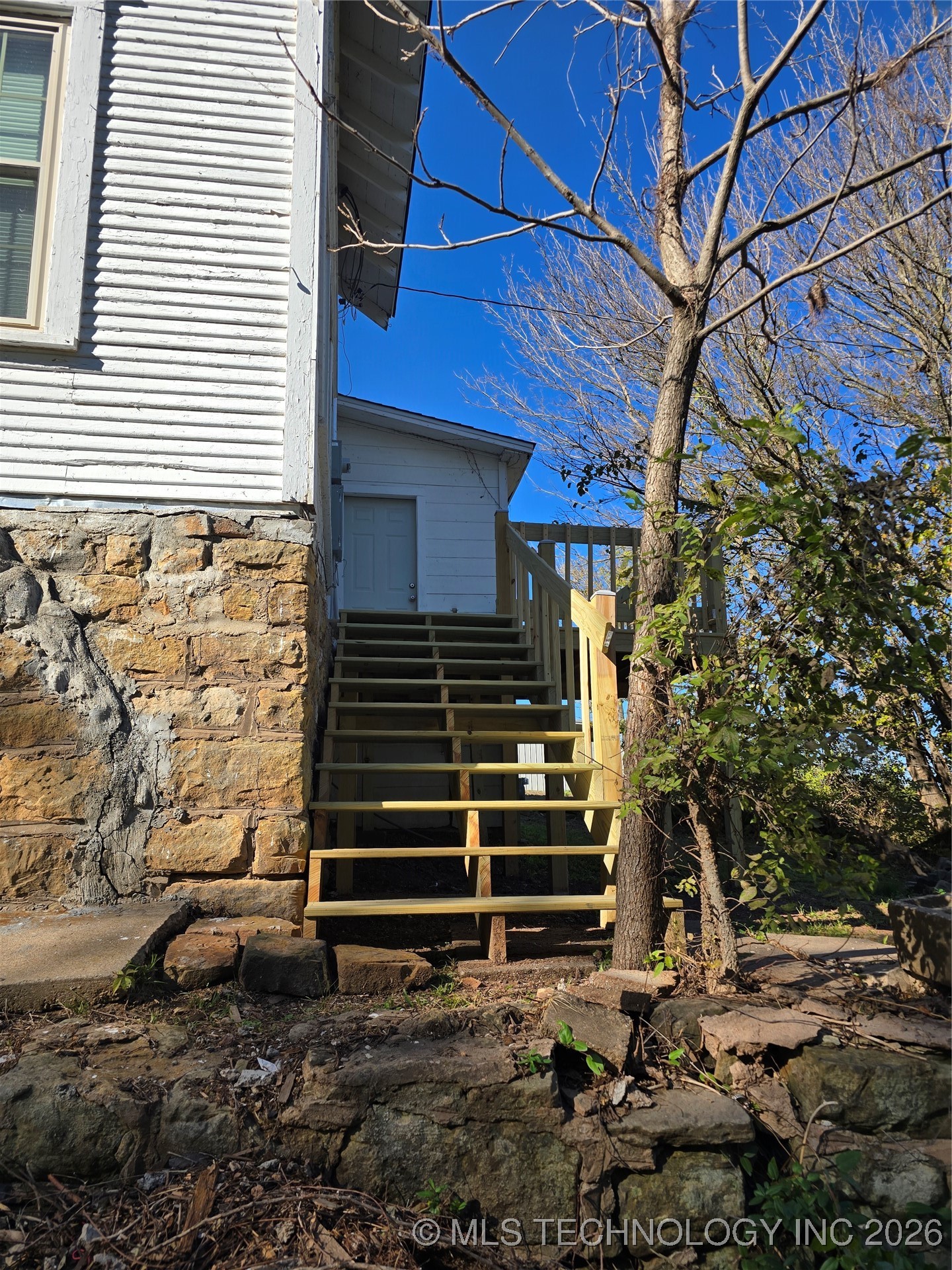 406 Denver Street Property Photo 18