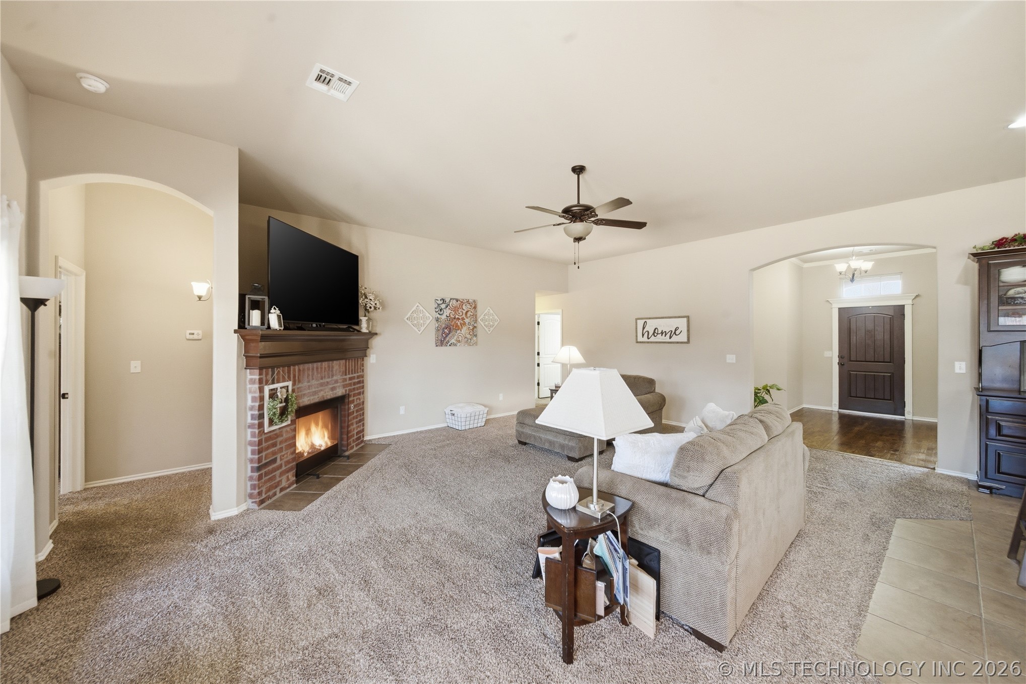 5317 Skylane Drive Property Photo 6