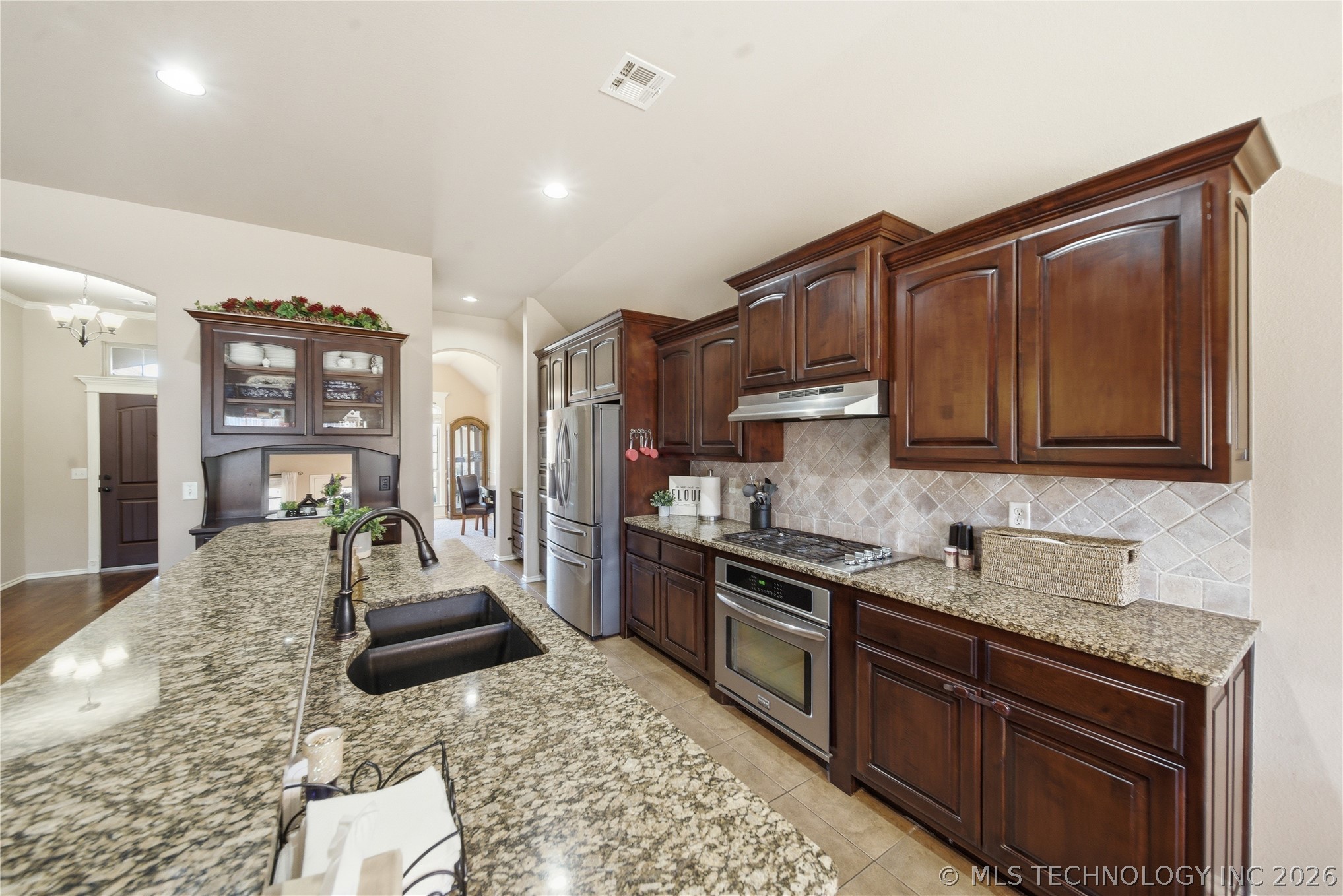 5317 Skylane Drive Property Photo 13