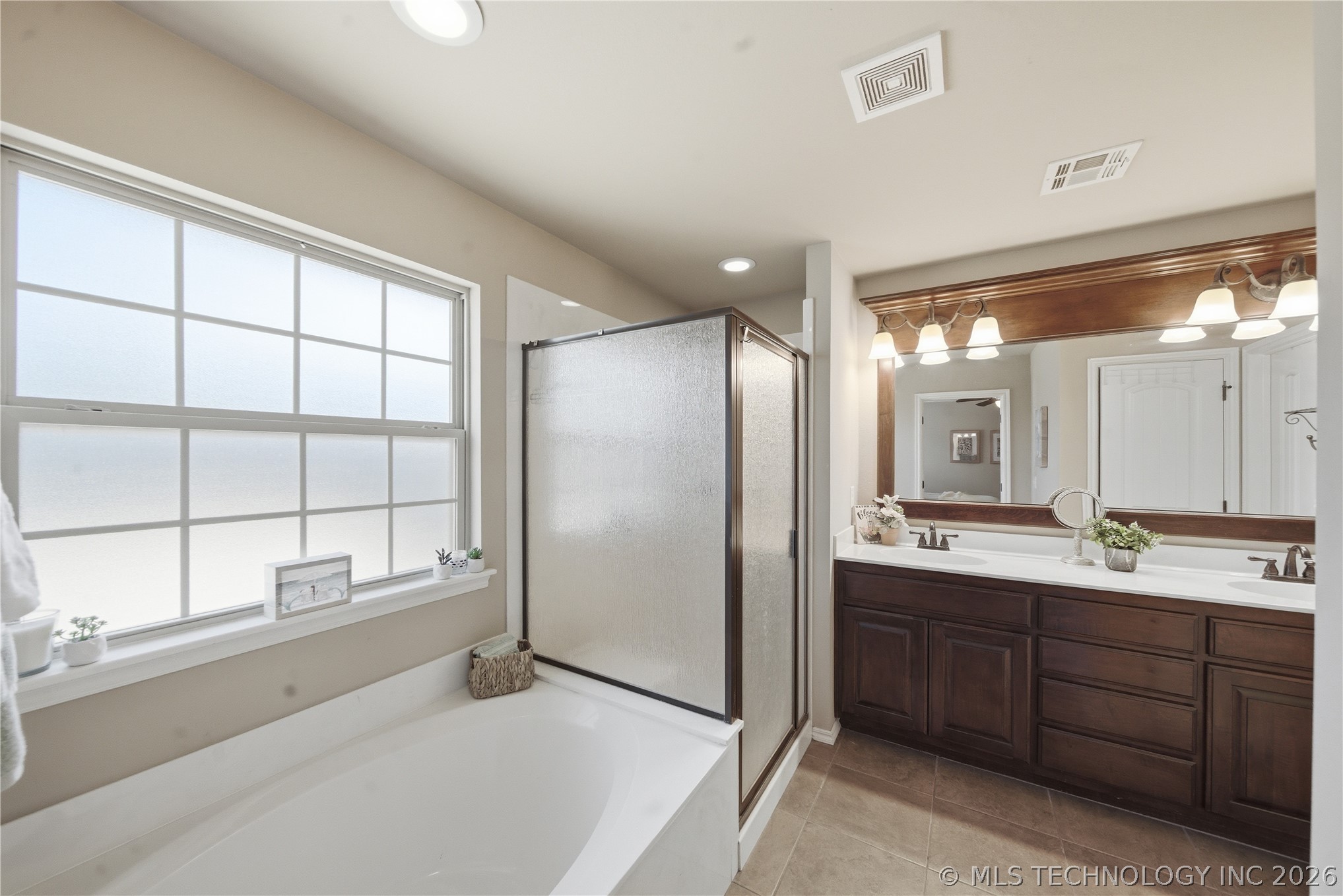 5317 Skylane Drive Property Photo 21