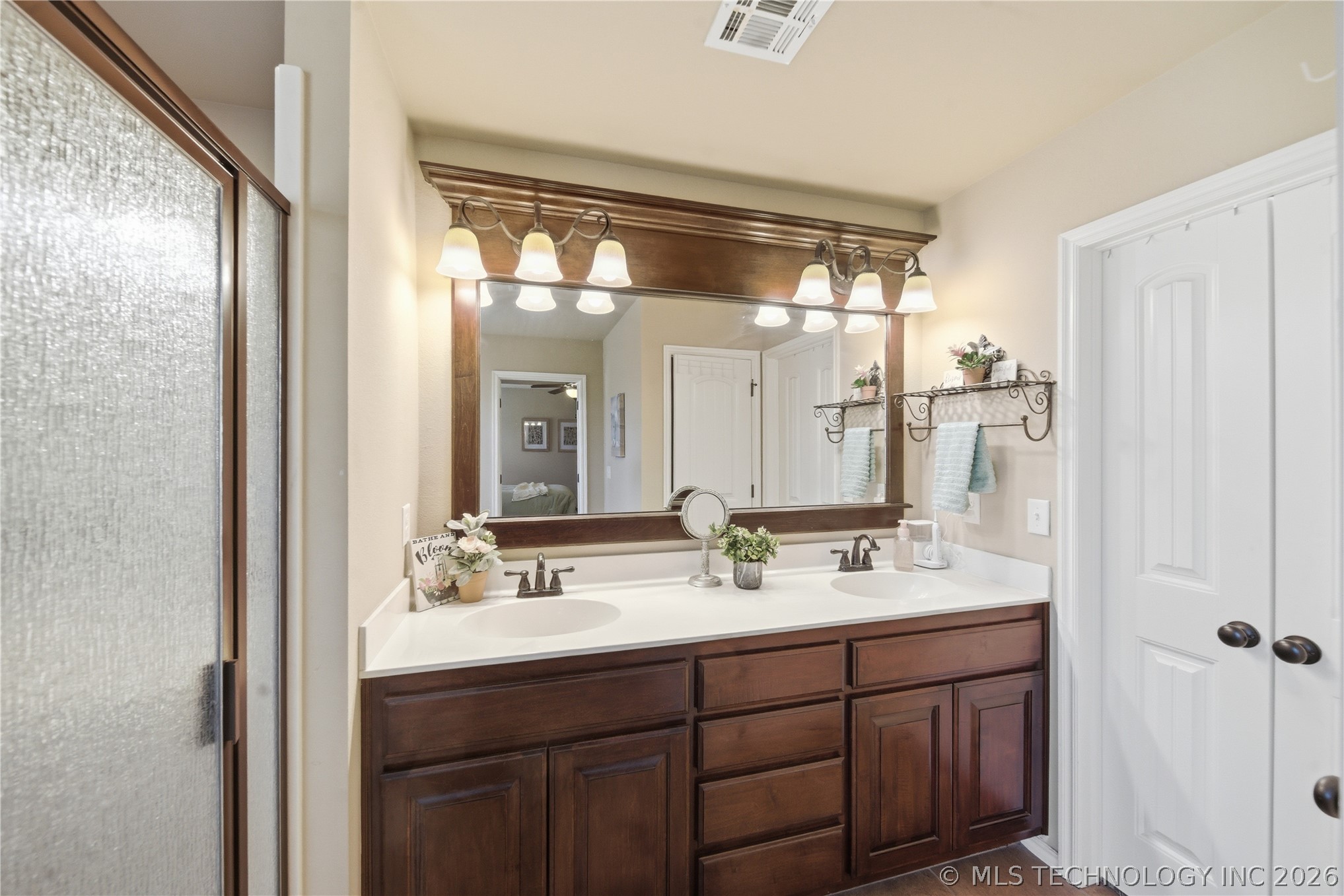 5317 Skylane Drive Property Photo 22