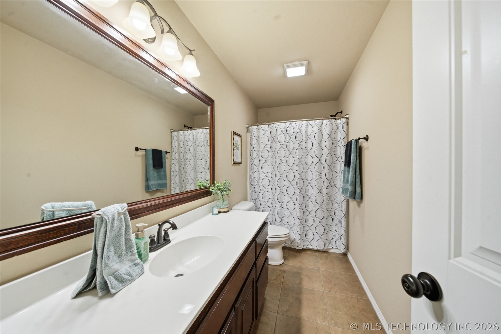 5317 Skylane Drive Property Photo 25