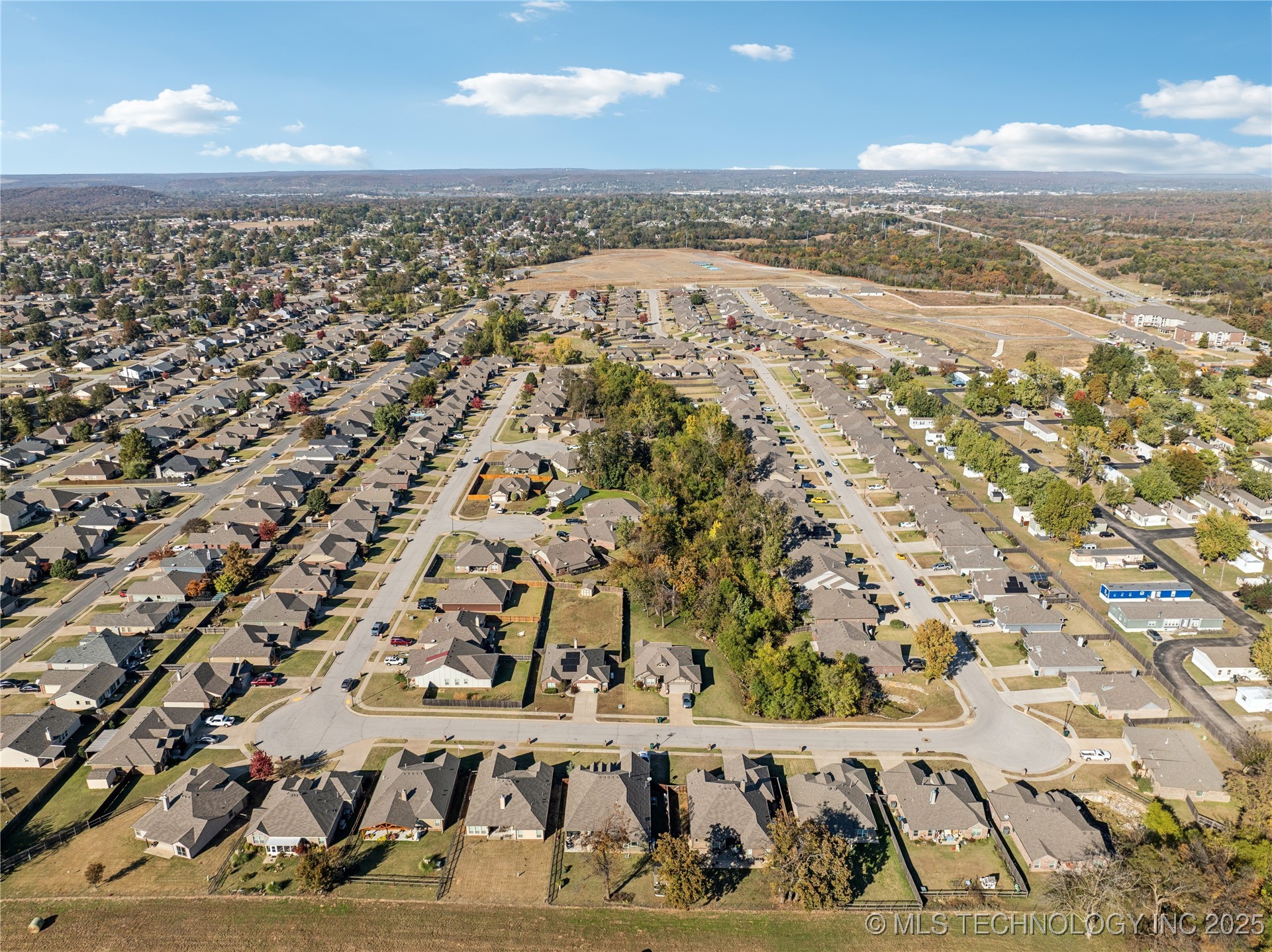 5317 Skylane Drive Property Photo 34