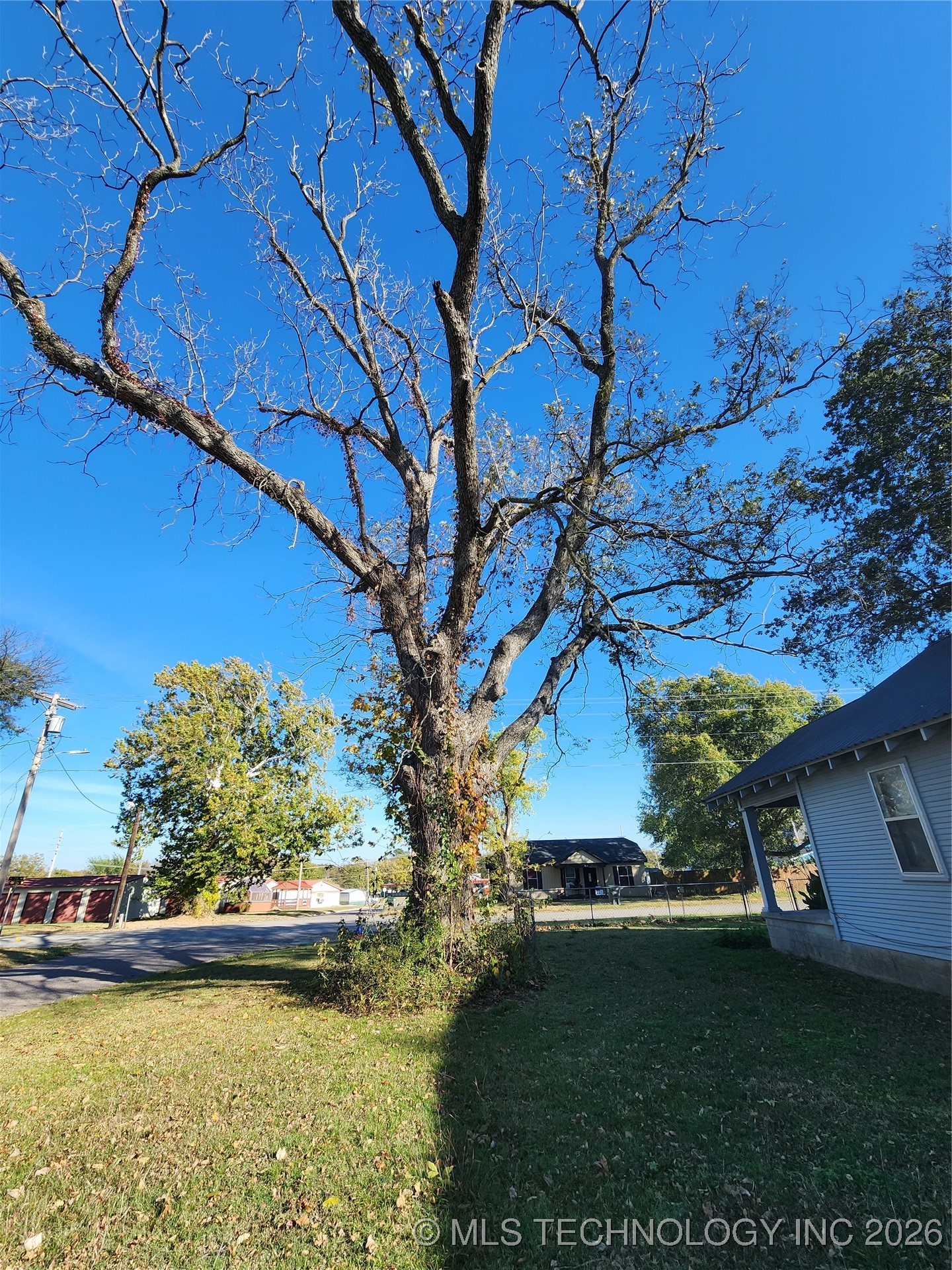 611 N 7th Avenue Property Photo 25