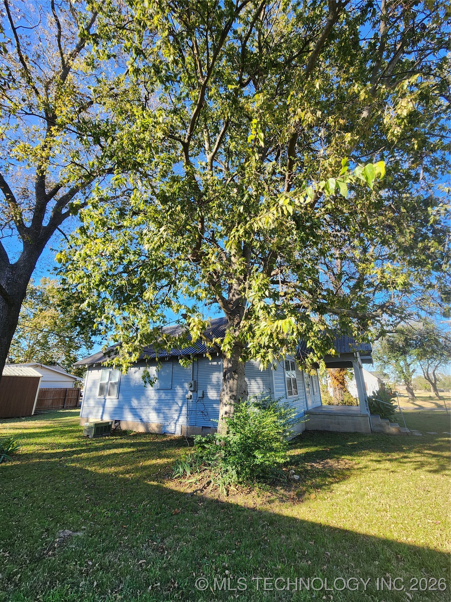 611 N 7th Avenue Property Photo 27