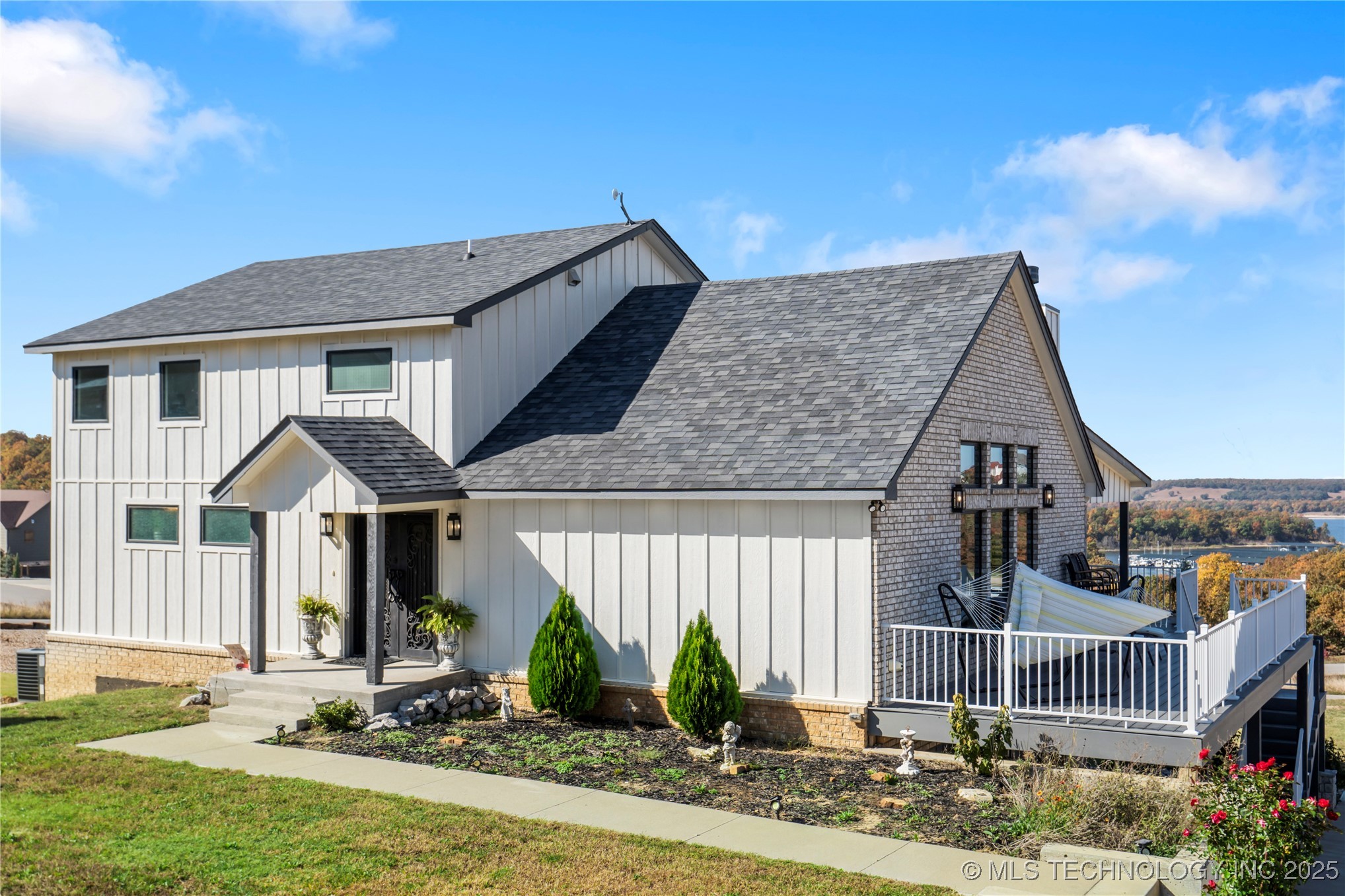 12255 Avalon Drive Property Photo 4