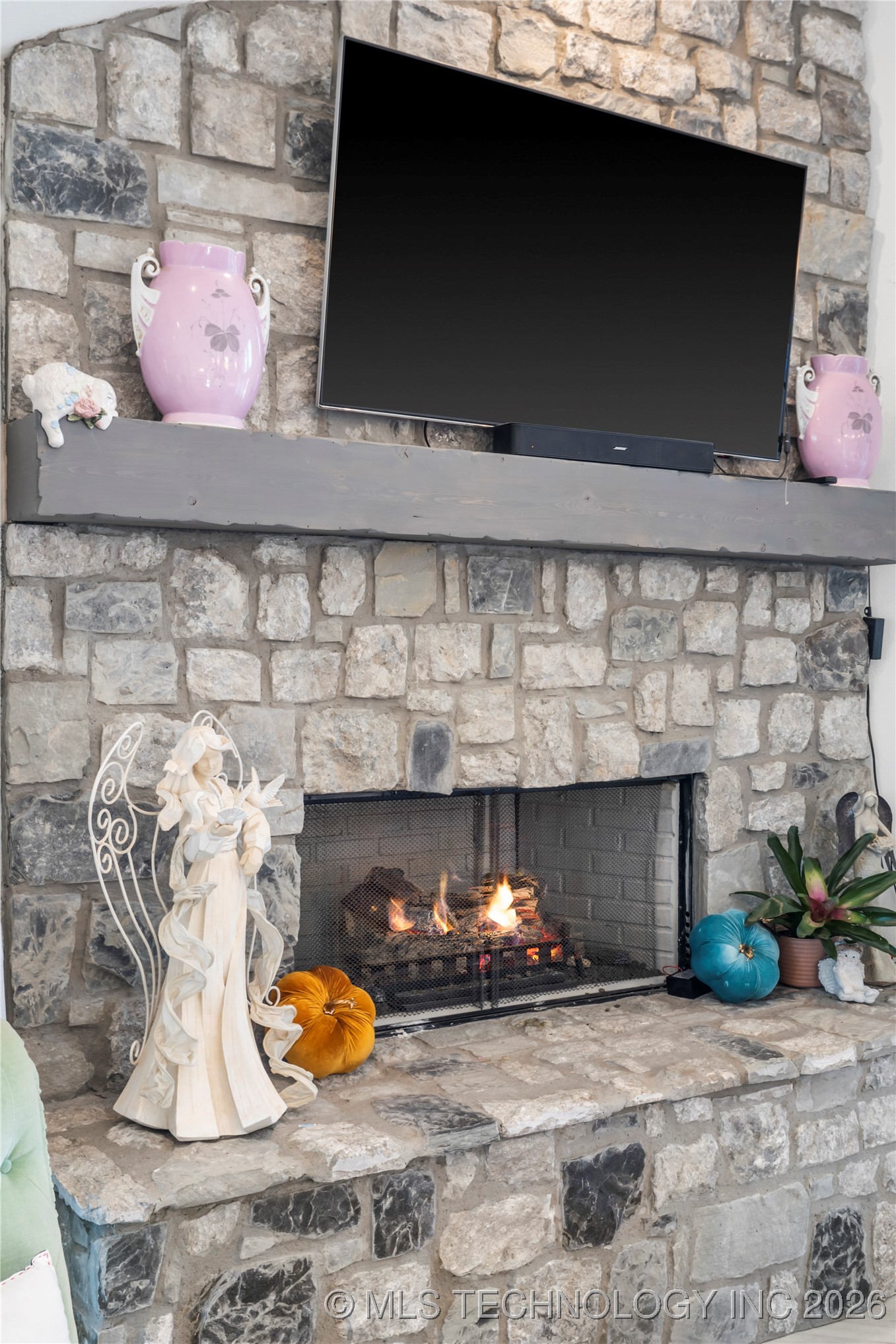 12255 Avalon Drive Property Photo 8