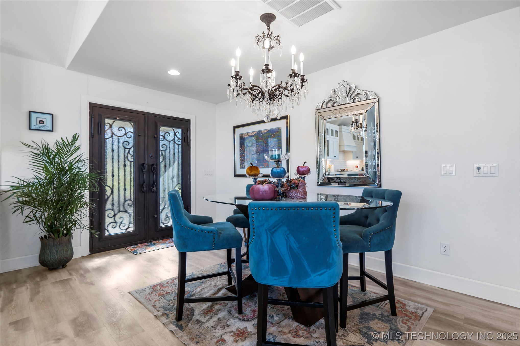 12255 Avalon Drive Property Photo 10