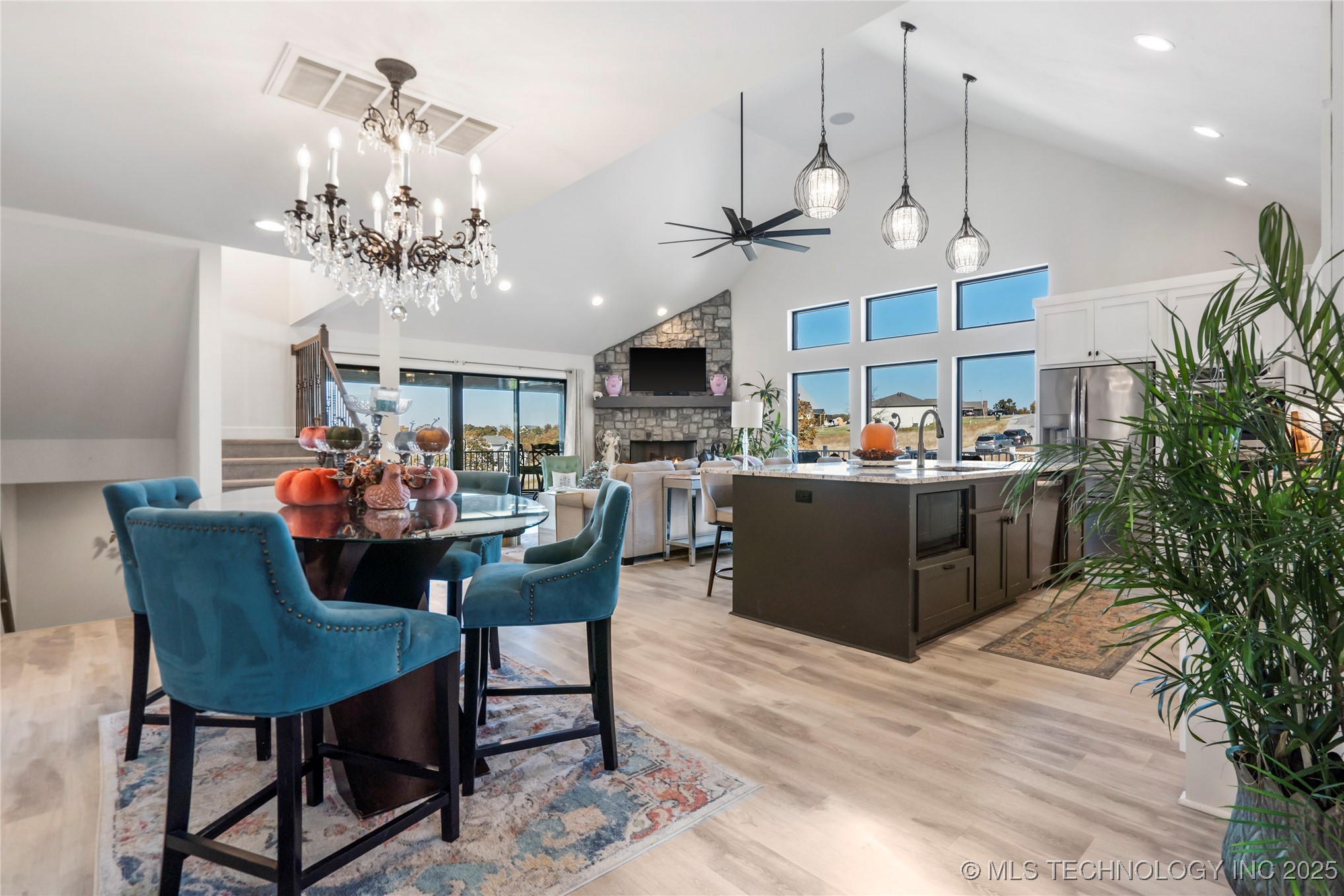 12255 Avalon Drive Property Photo 11