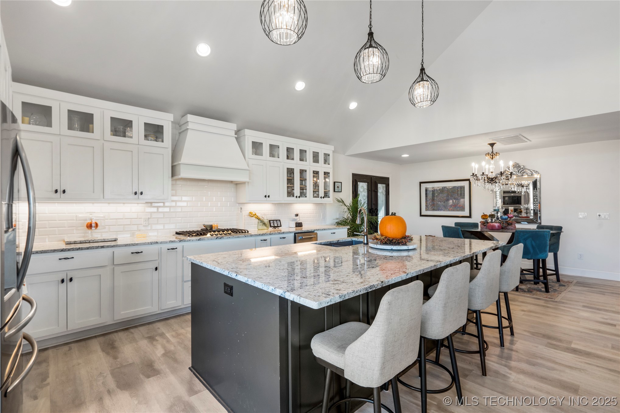 12255 Avalon Drive Property Photo 14