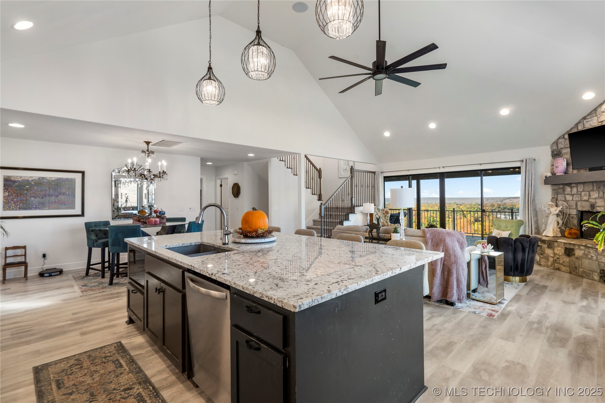 12255 Avalon Drive Property Photo 15