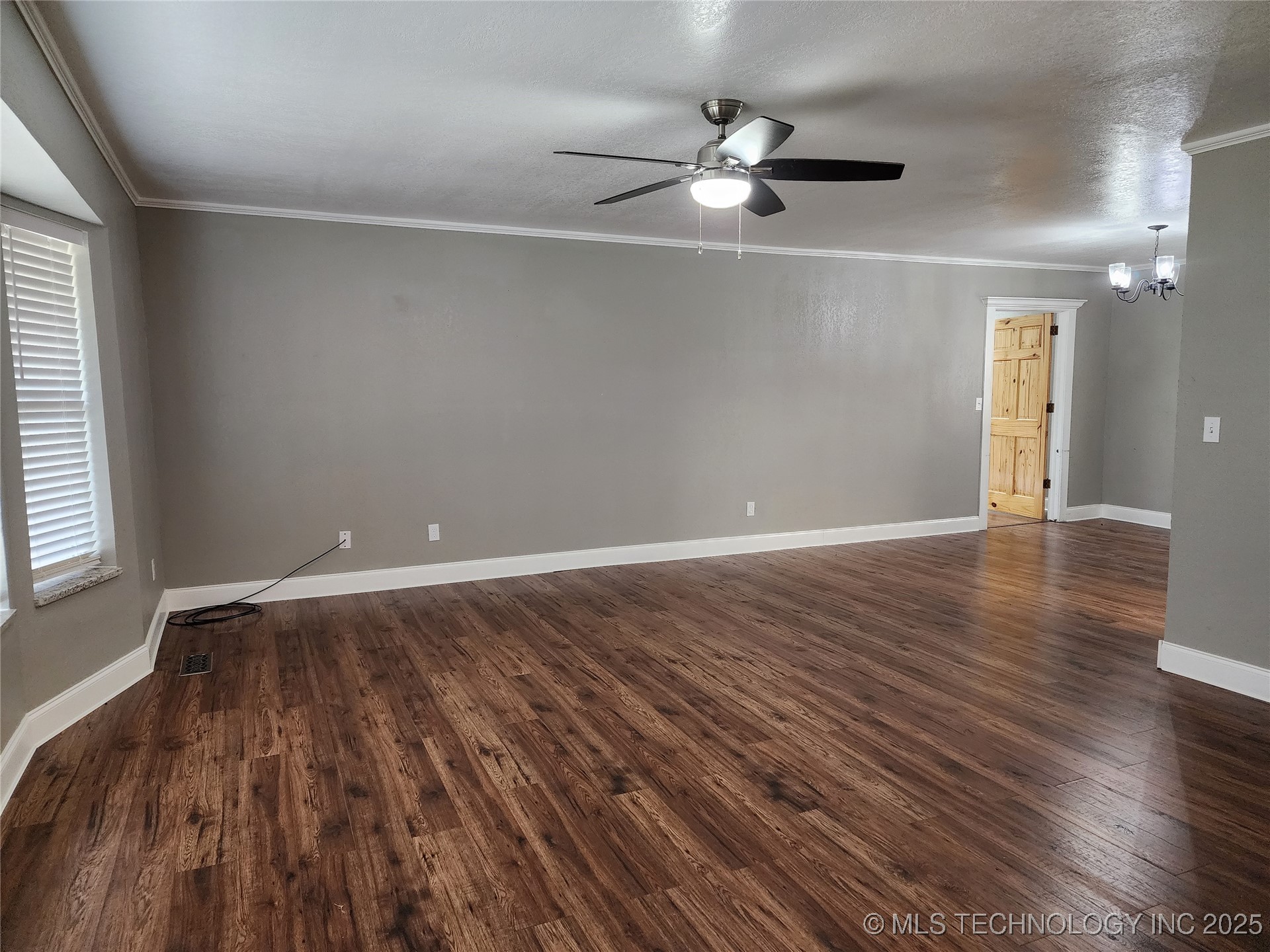 10290 County Road 1543 Property Photo 8