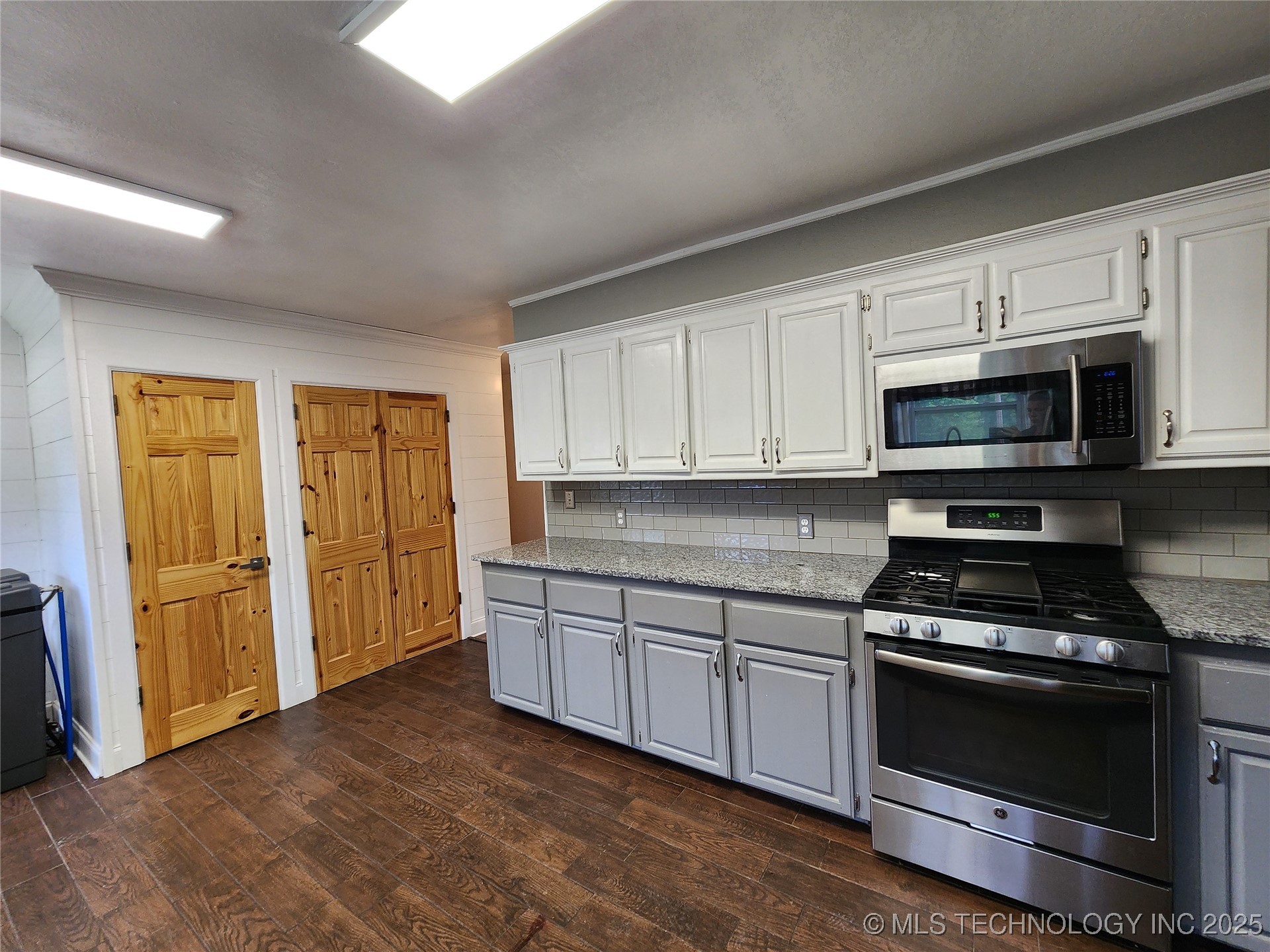 10290 County Road 1543 Property Photo 13