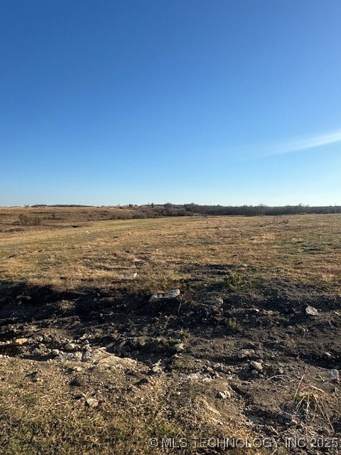 Smiley Road Property Photo 2