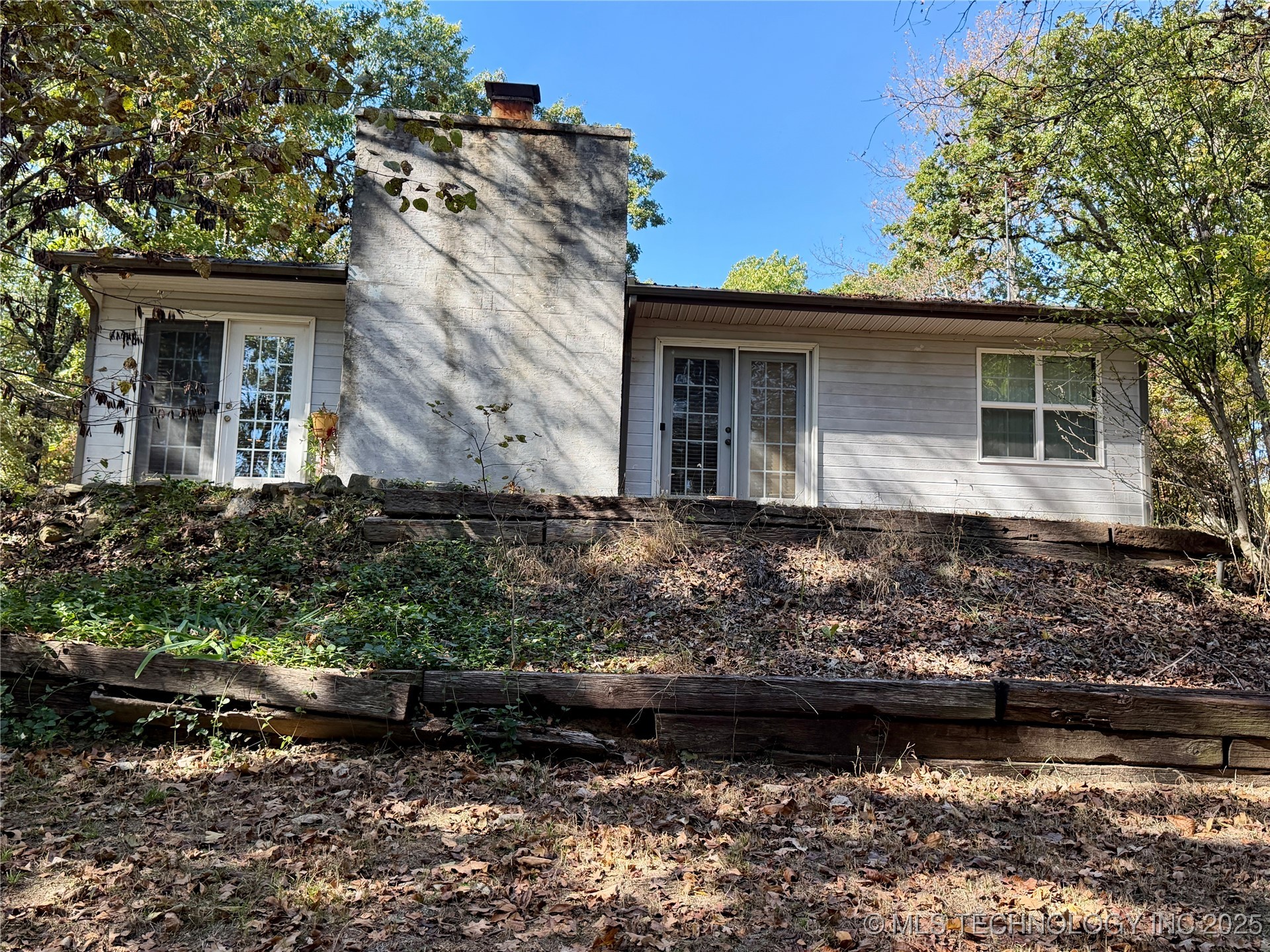 425671 E 1168 Road Property Photo 6