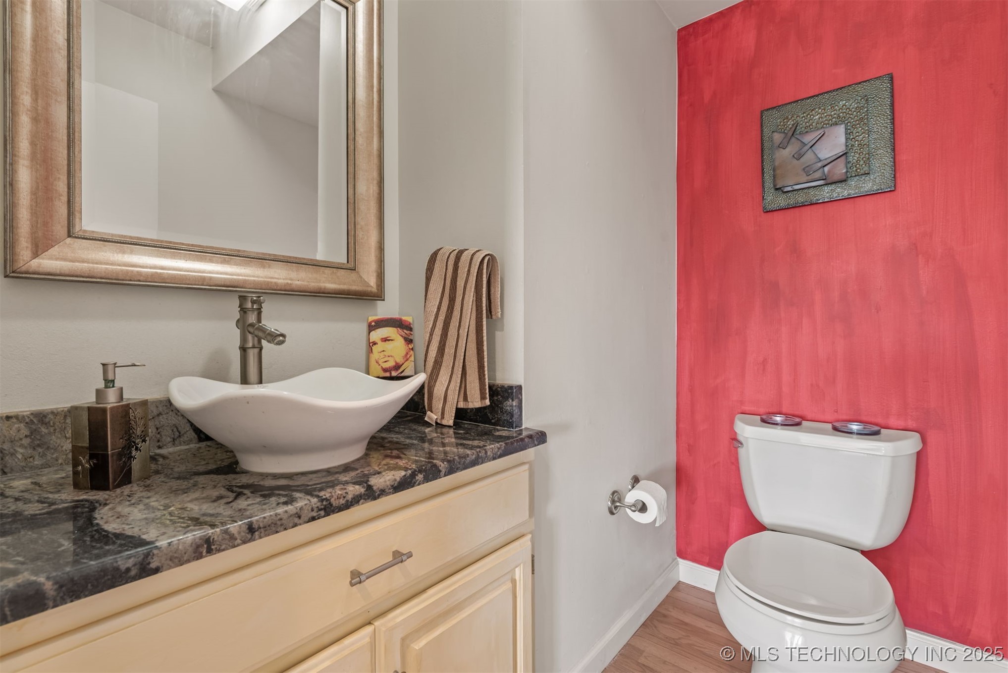 1410 S Houston Avenue D Property Photo 18