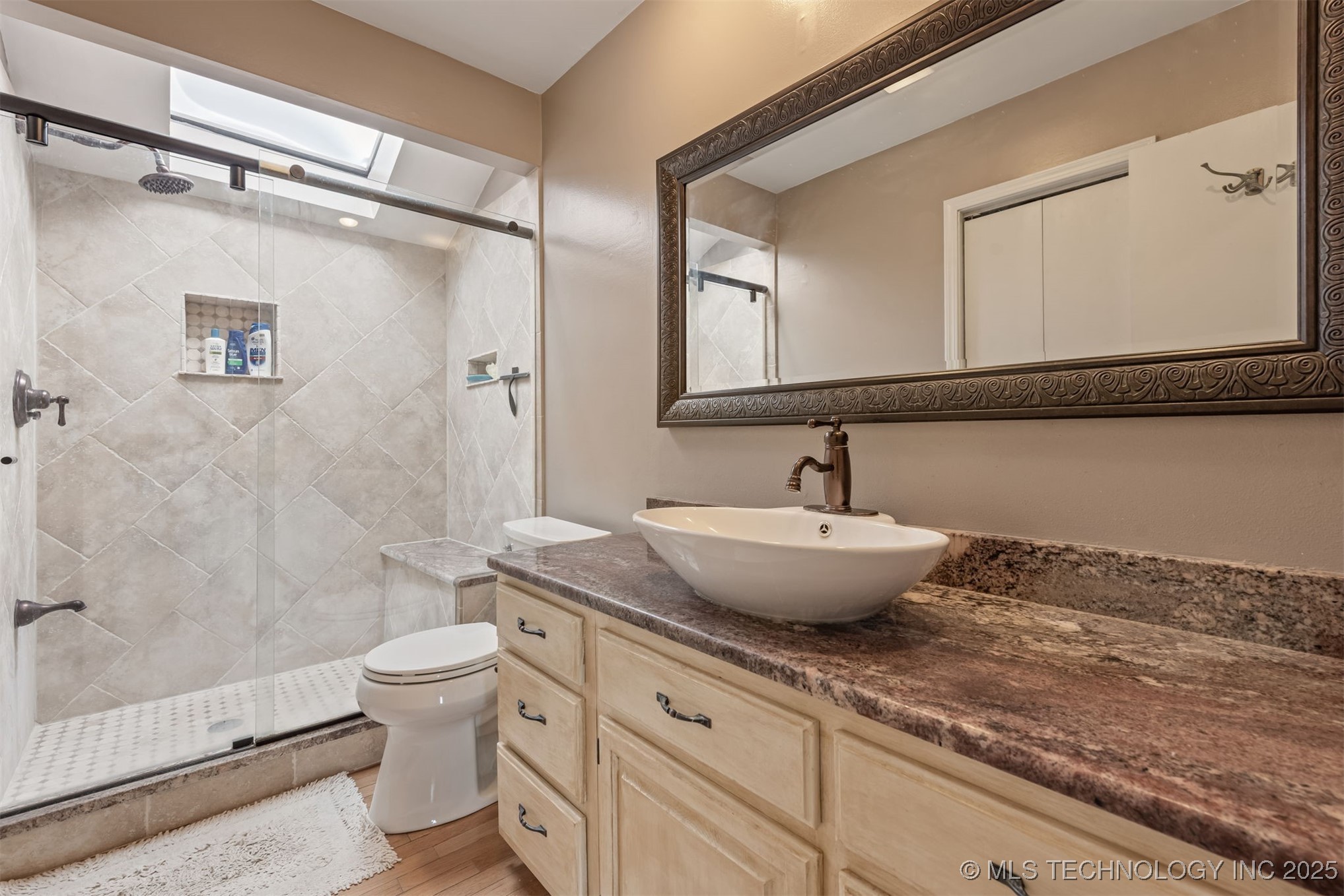 1410 S Houston Avenue D Property Photo 28