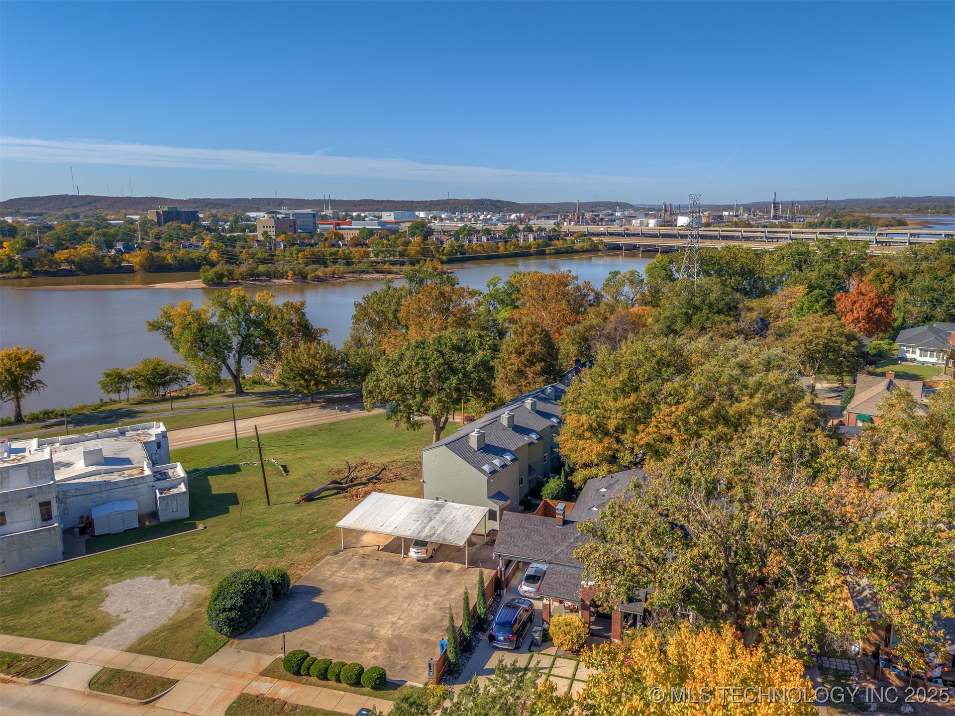 1410 S Houston Avenue D Property Photo 33