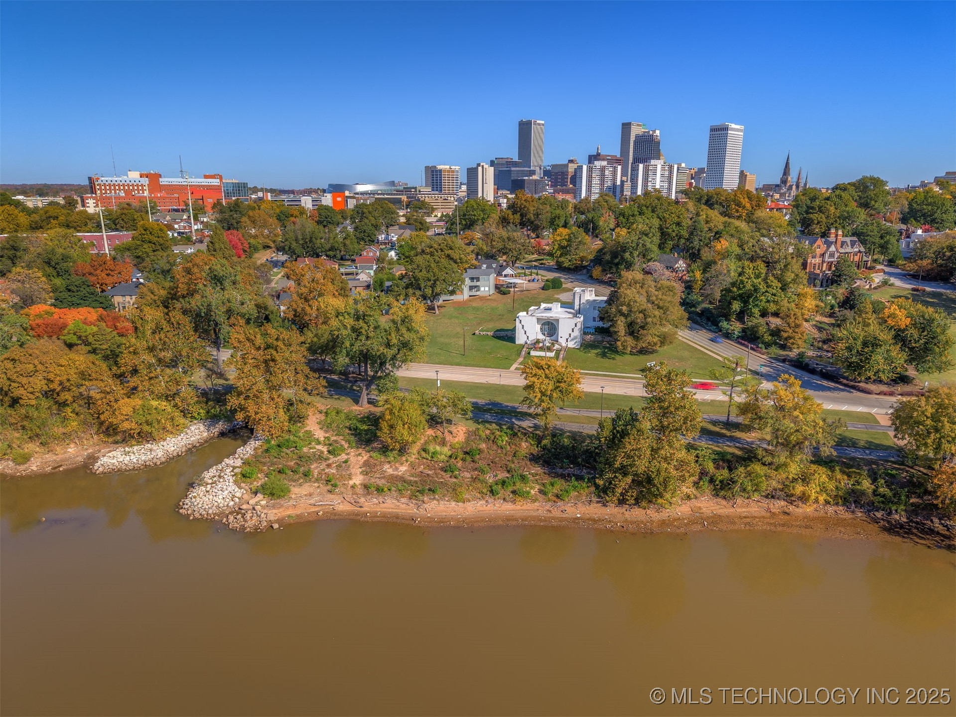 1410 S Houston Avenue D Property Photo 42