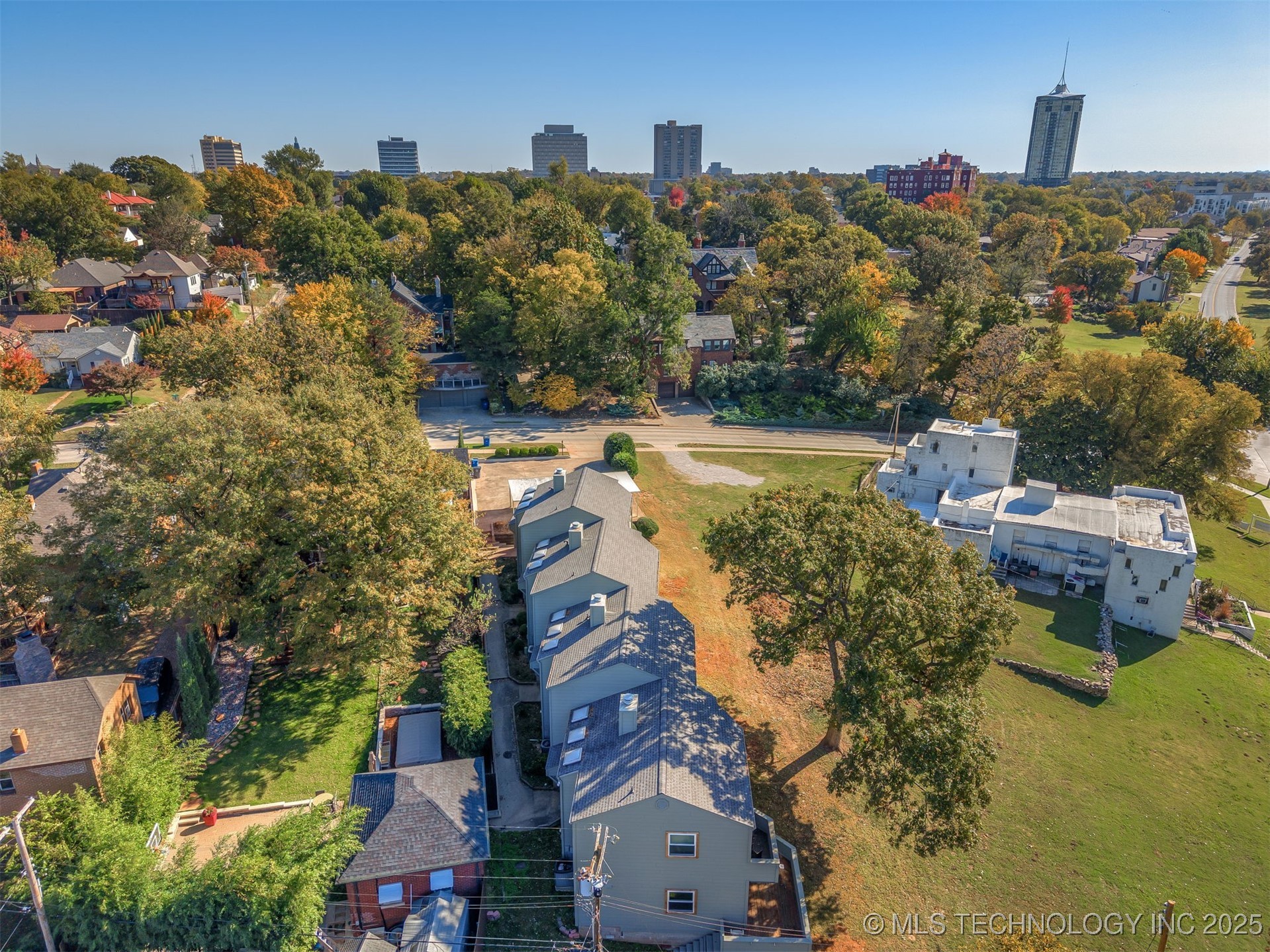 1410 S Houston Avenue D Property Photo 45