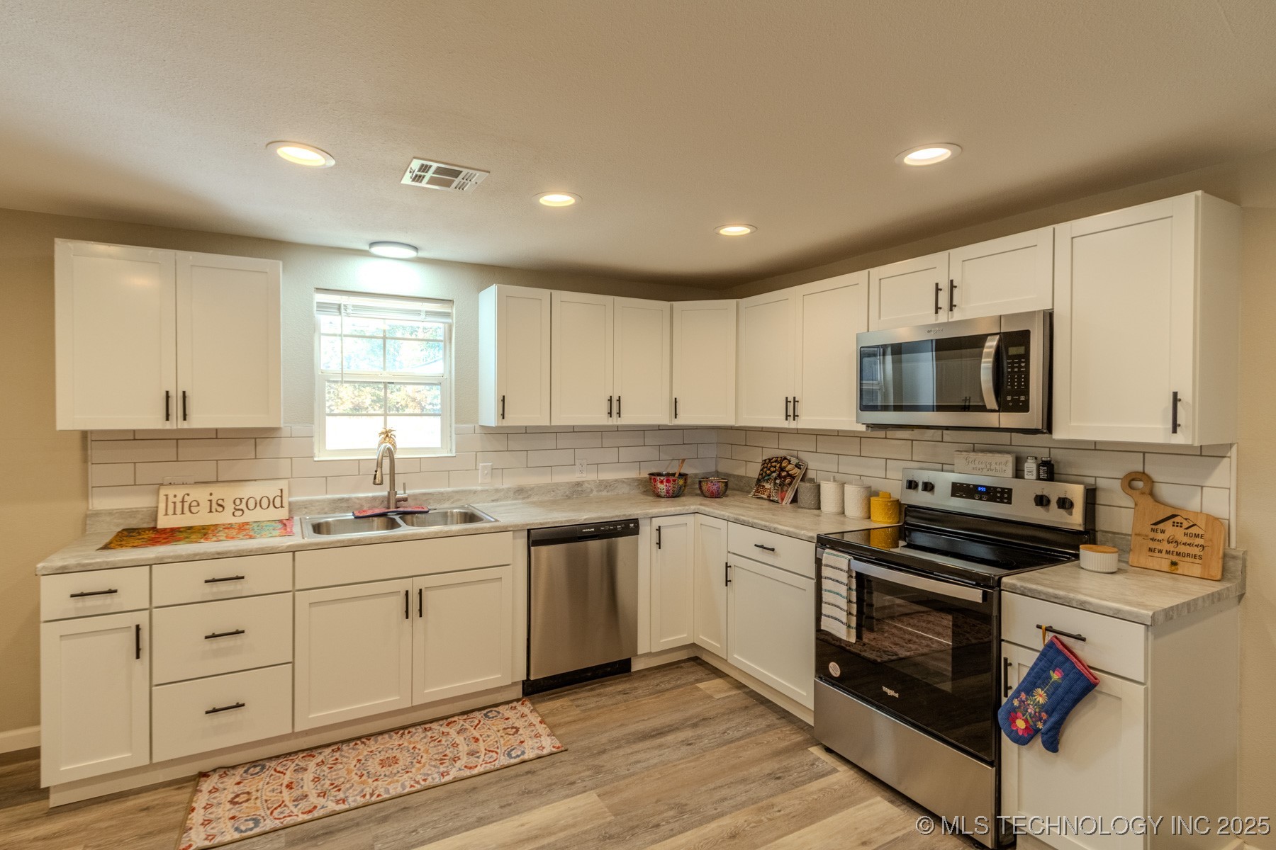 10171 E Hwy 412 Alt Highway E Property Photo 11