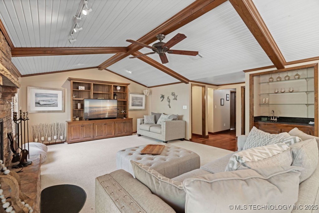 6859 Magnolia Drive Property Photo 4