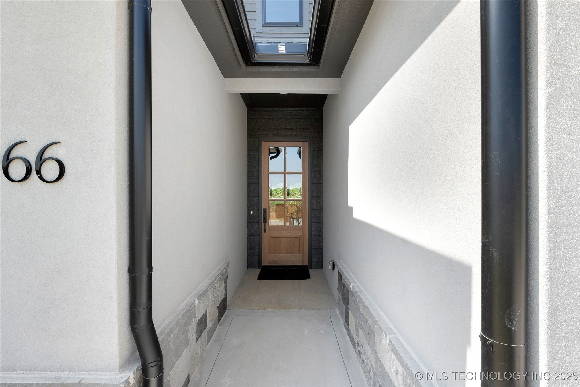 11966 S 94th East Avenue Property Photo 3